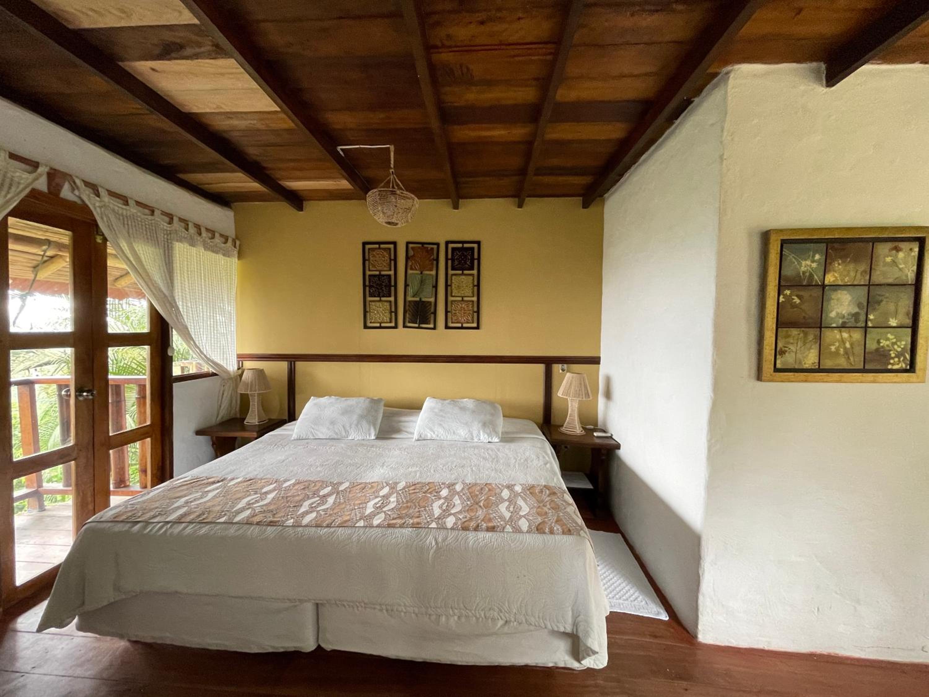 King Room with Balcony photo 2