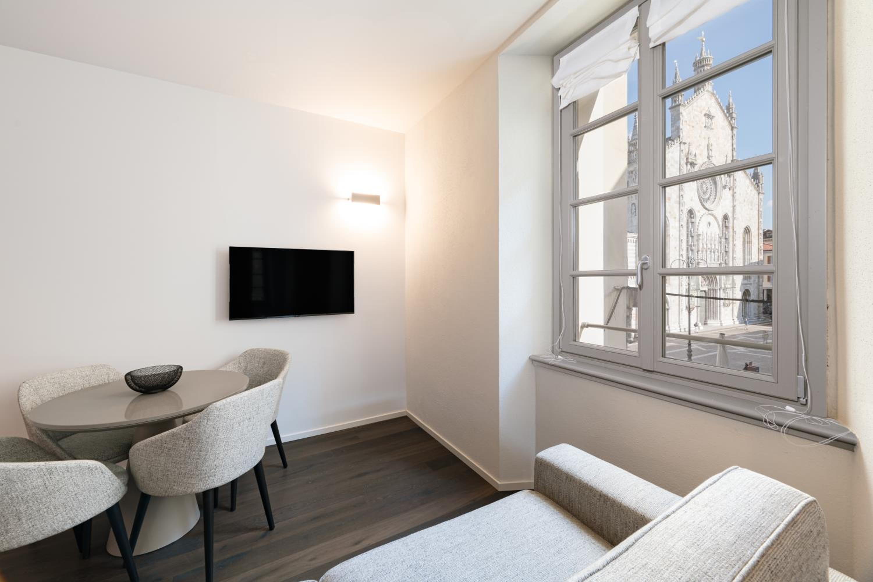 Deluxe Apartment photo 2
