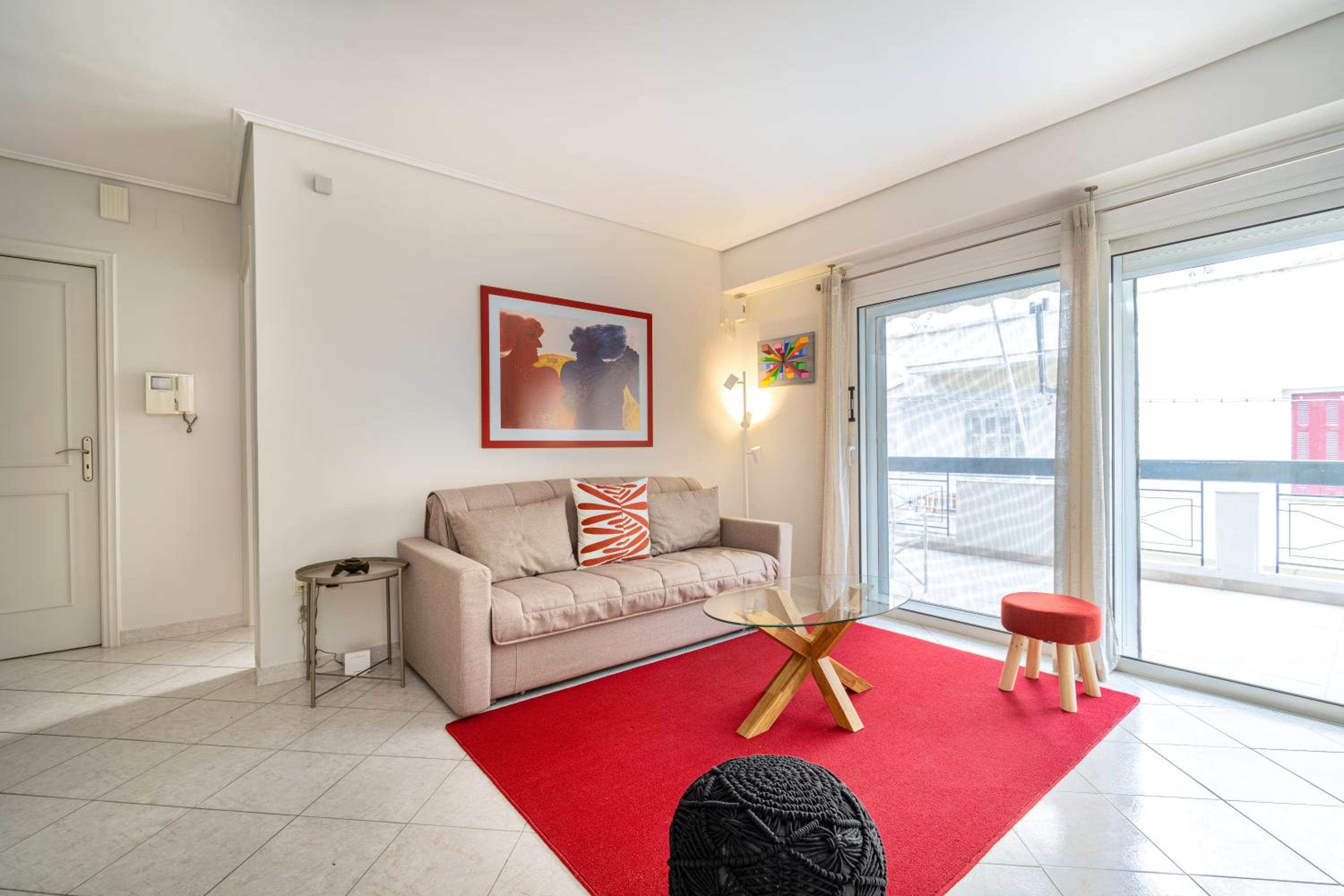 One-Bedroom Apartment