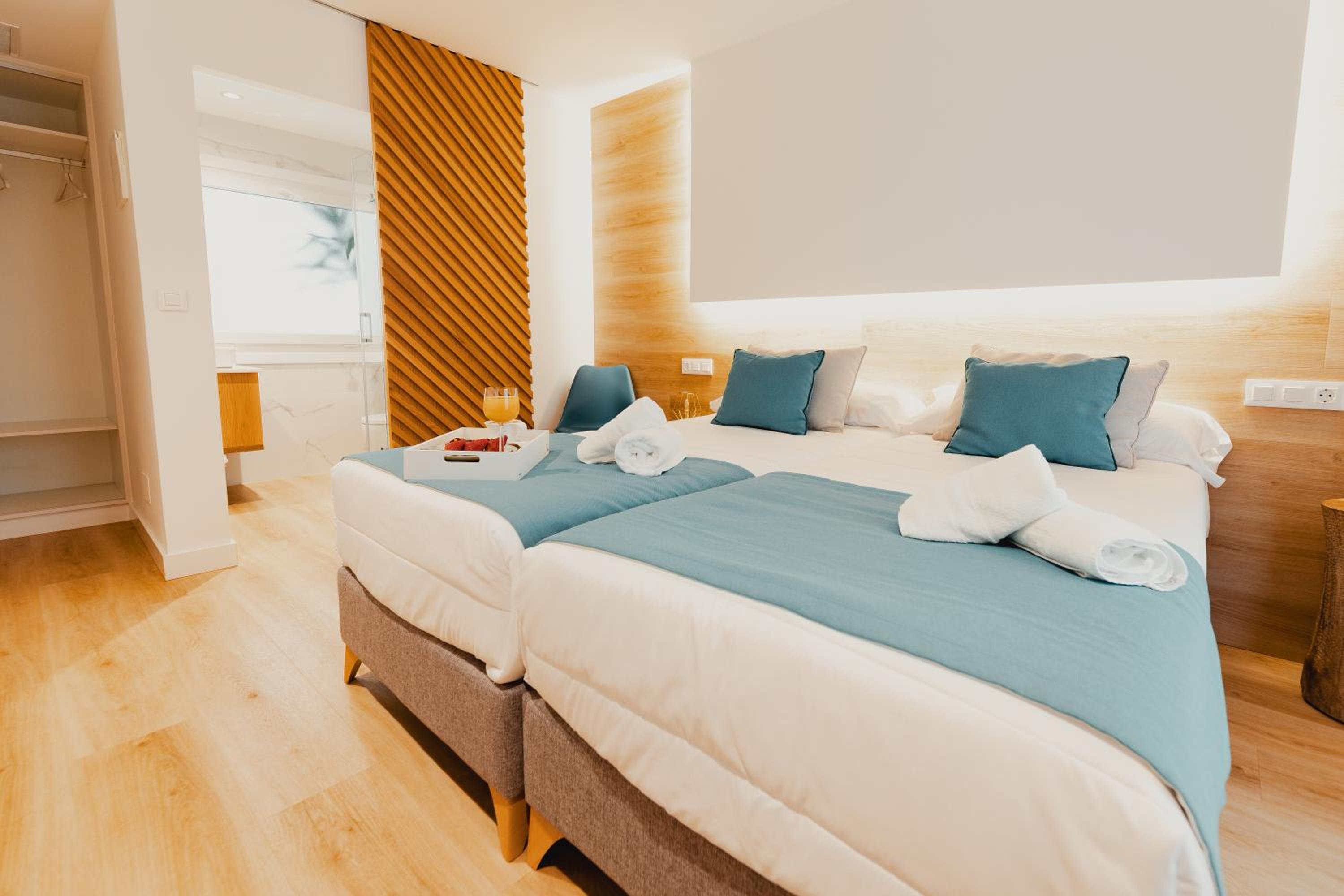 Deluxe Double Room photo 2
