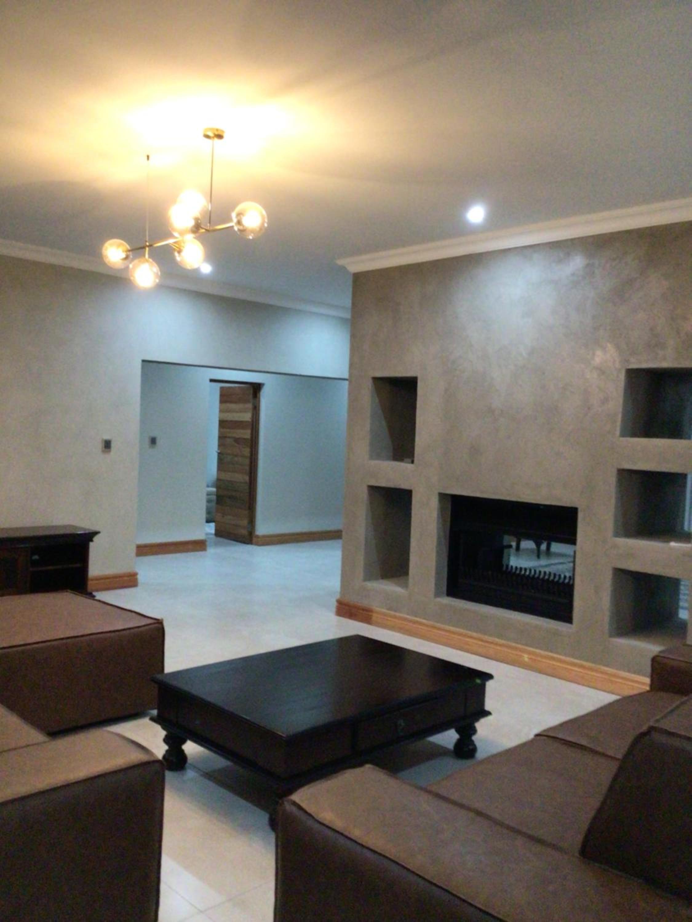 Four-Bedroom House photo 2