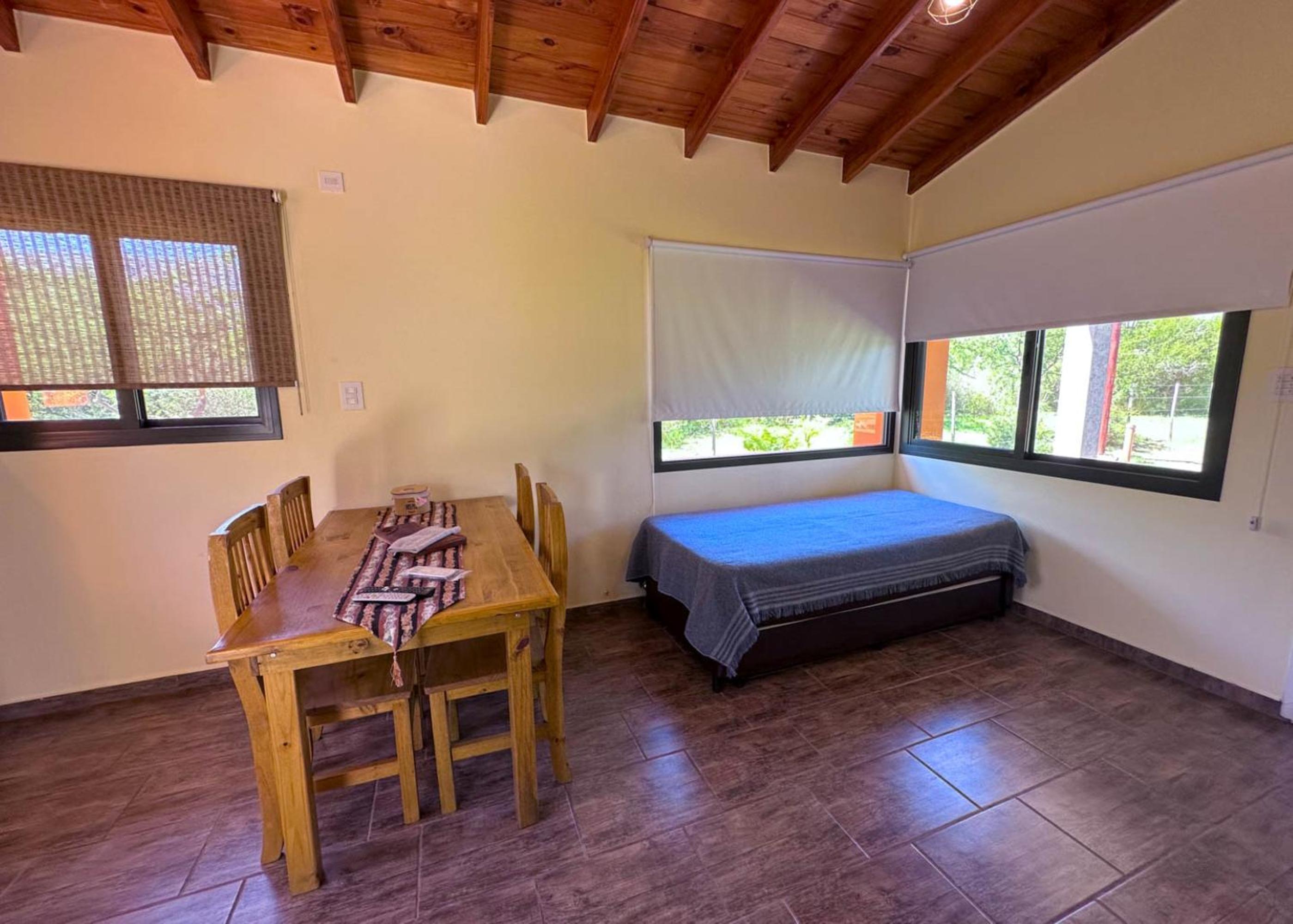 One-Bedroom House photo 1