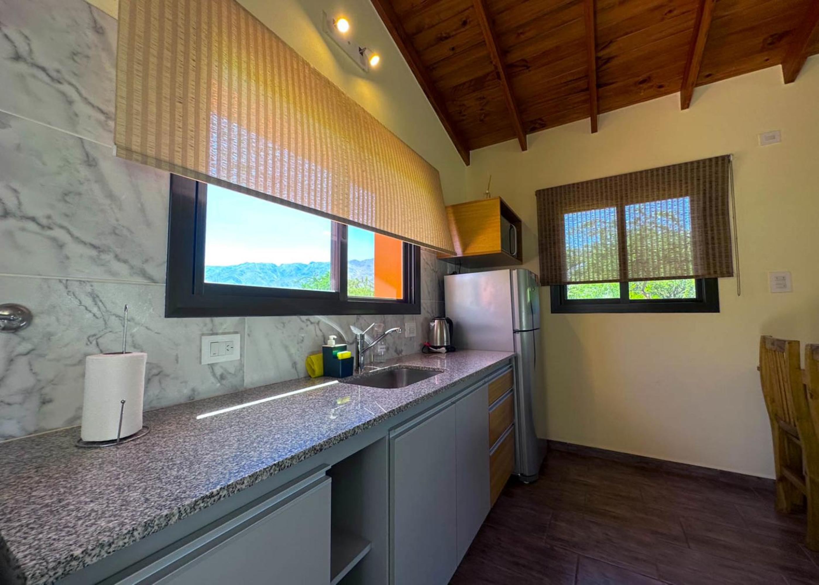 One-Bedroom House photo 3