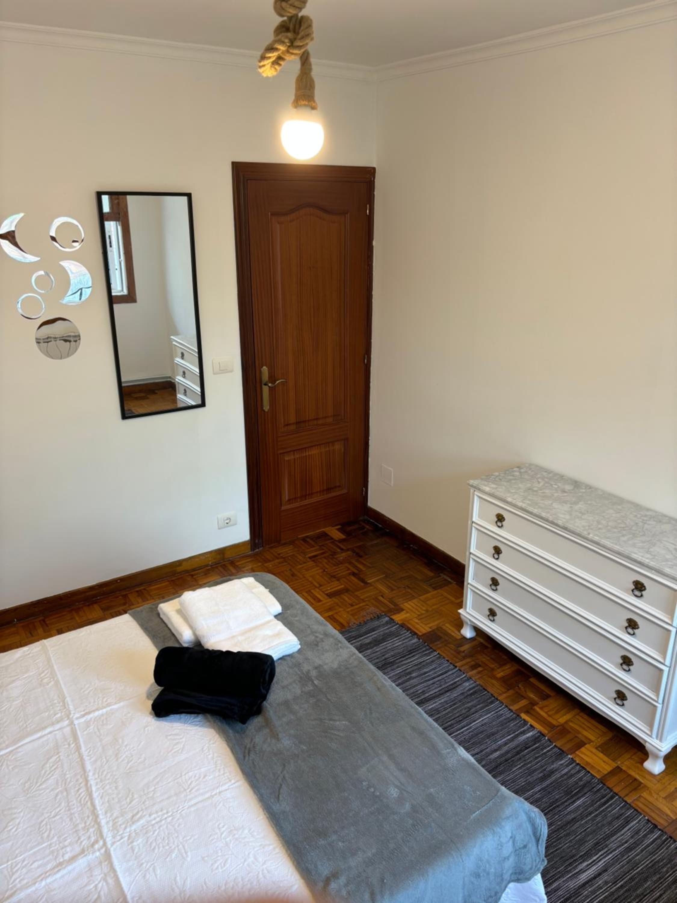 Four-Bedroom House photo 2