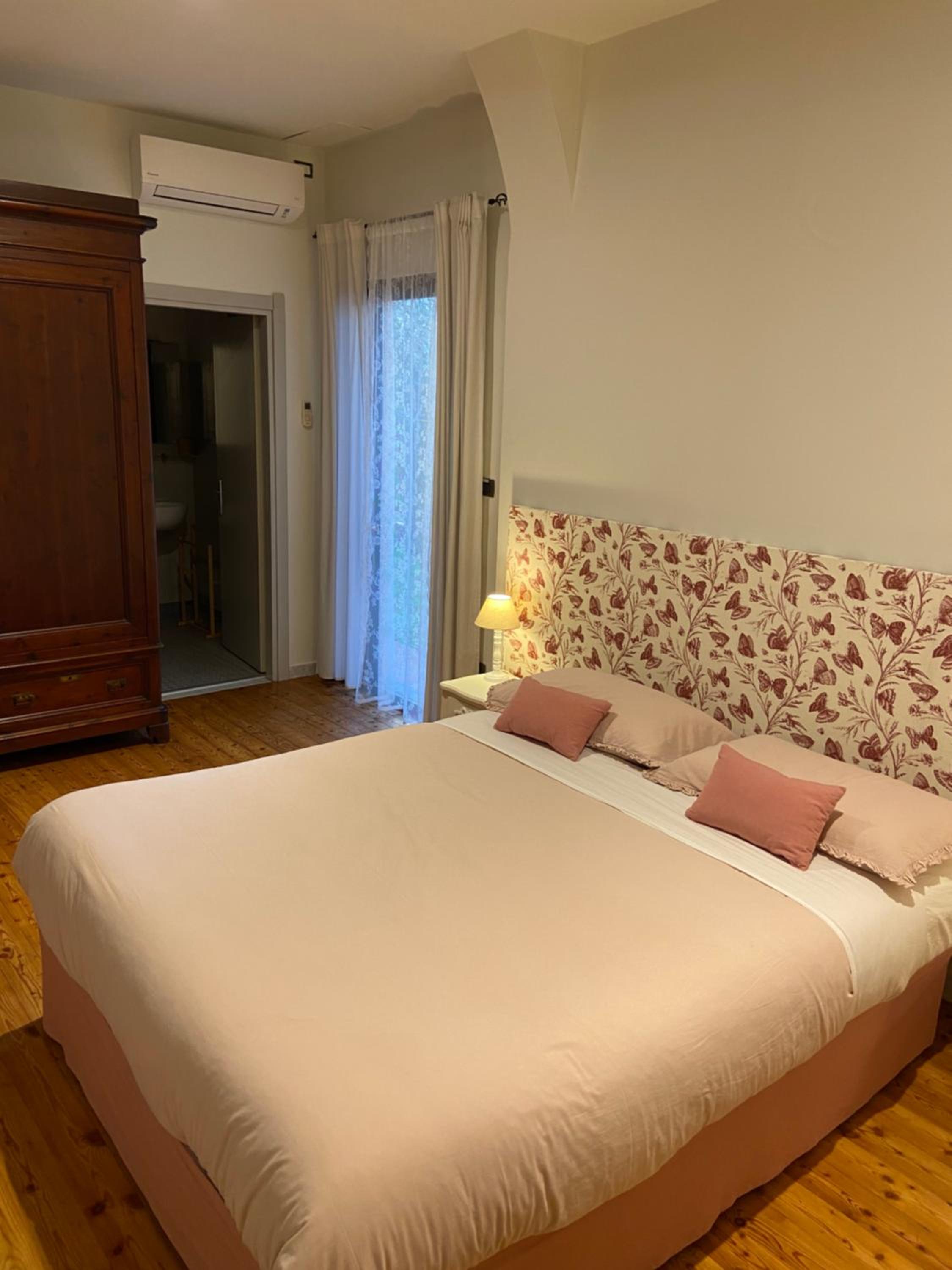 Queen Room with Garden View - Photo 38
