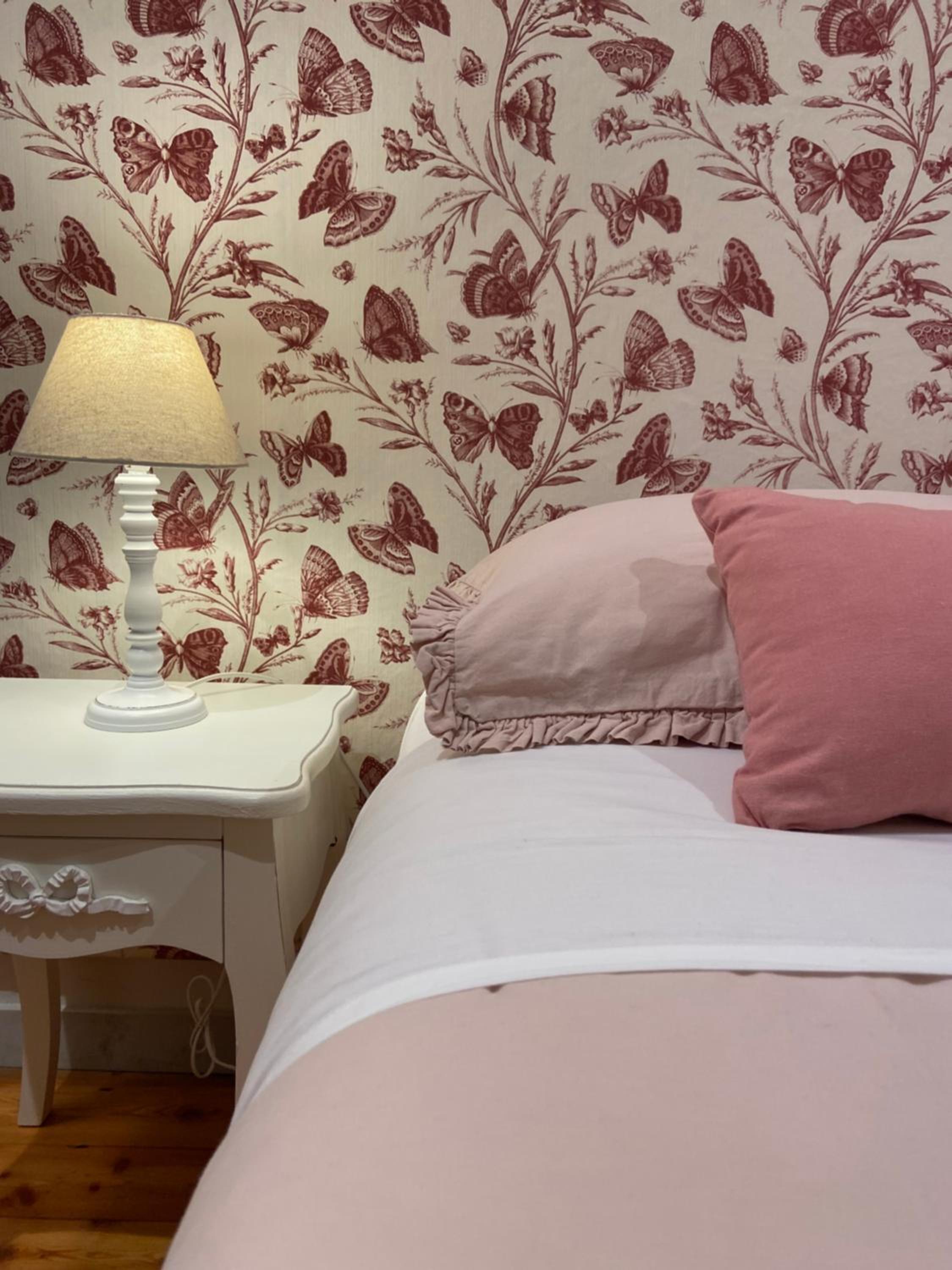 Queen Room with Garden View - Photo 23