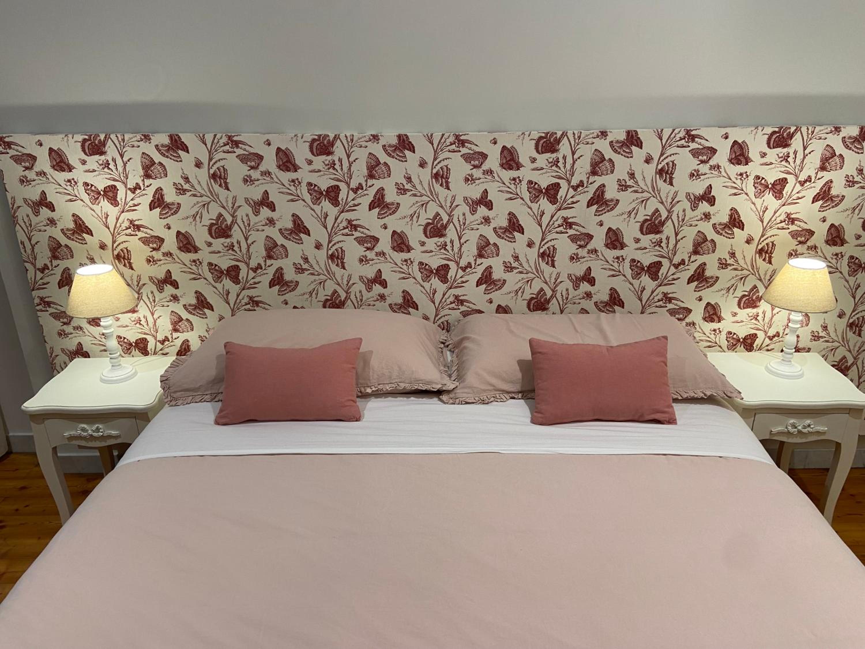 Queen Room with Garden View - Photo 31