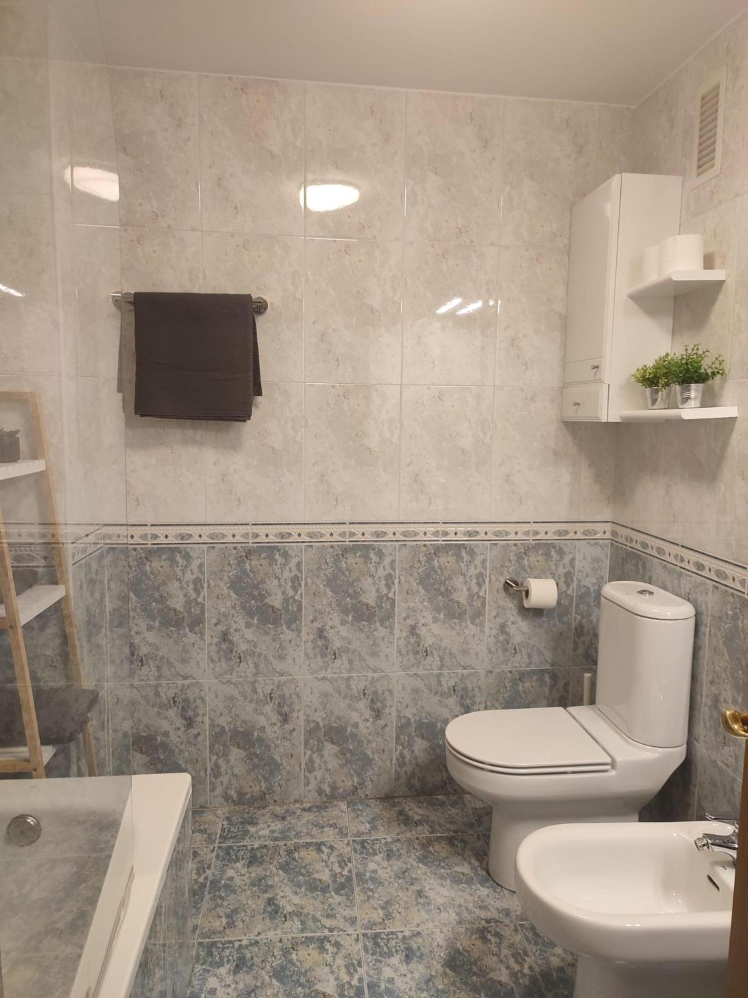 Two-Bedroom Apartment - Photo 19