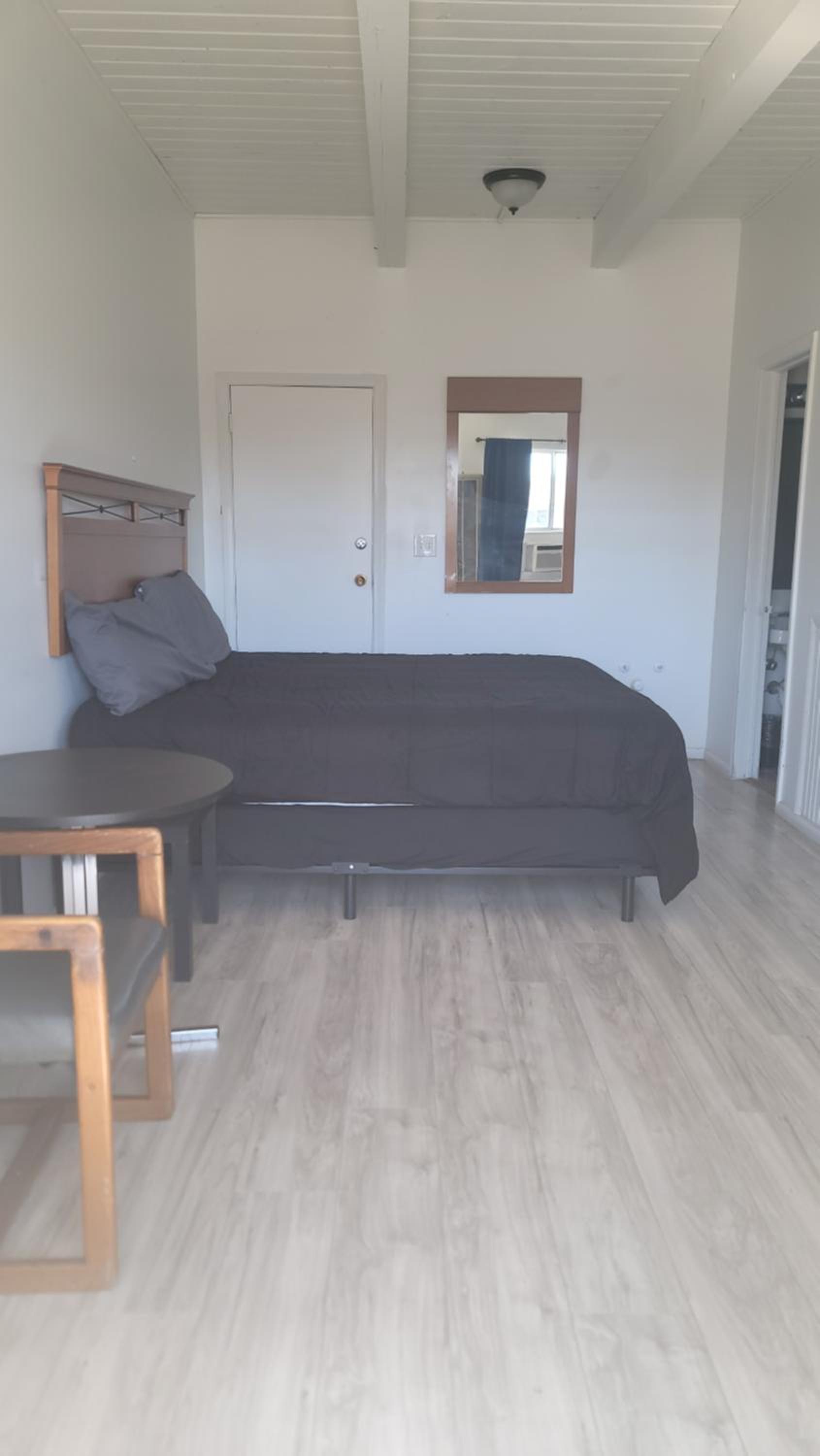 Standard King Room photo 1