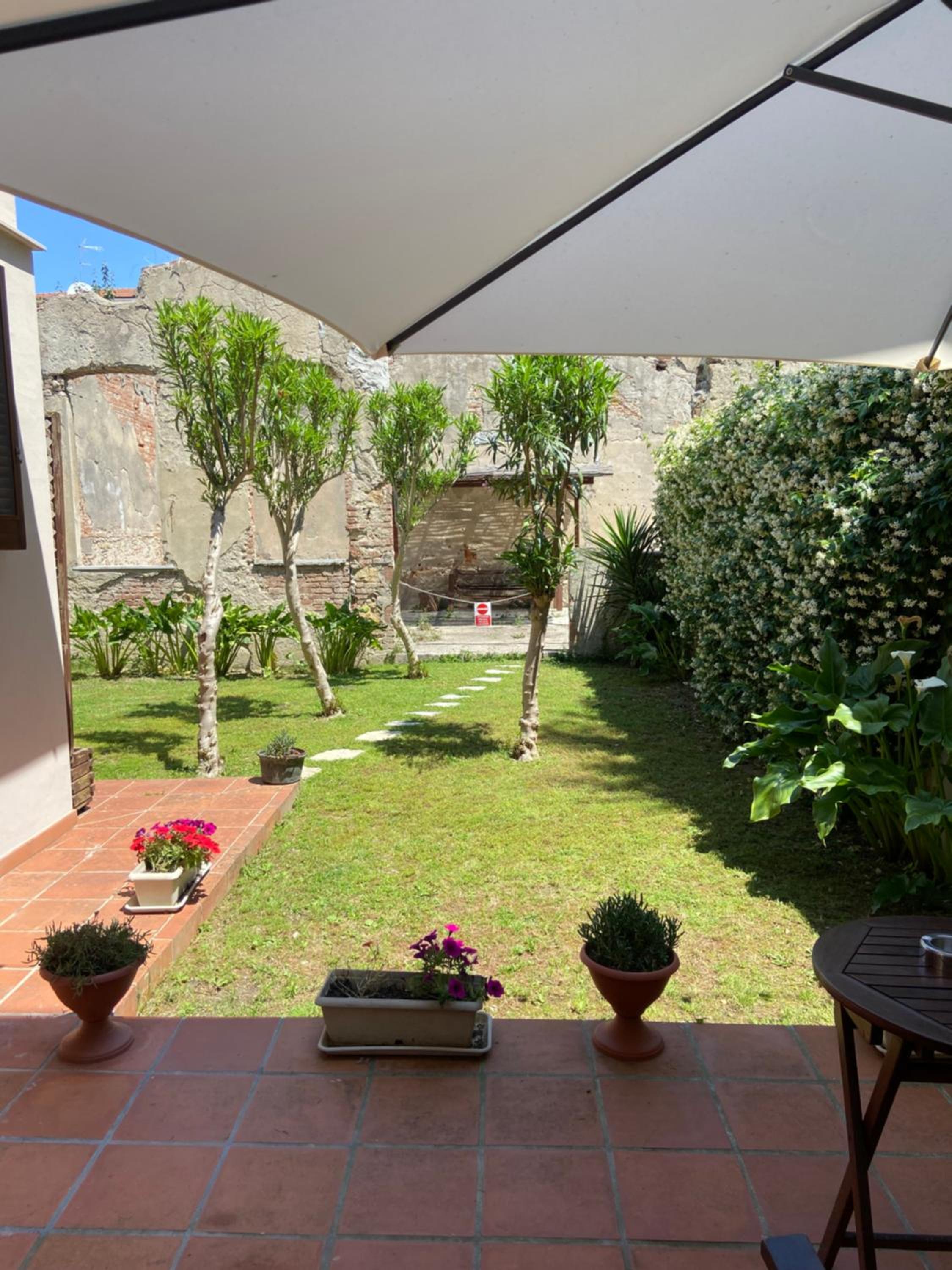 Queen Room with Garden View - Photo 27