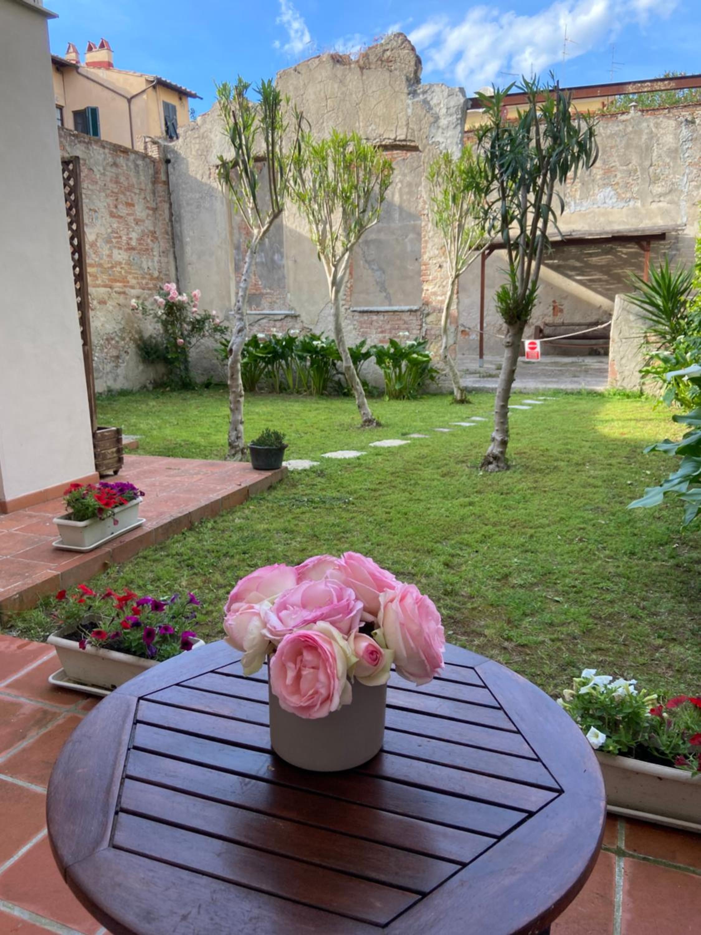 Queen Room with Garden View - Photo 29