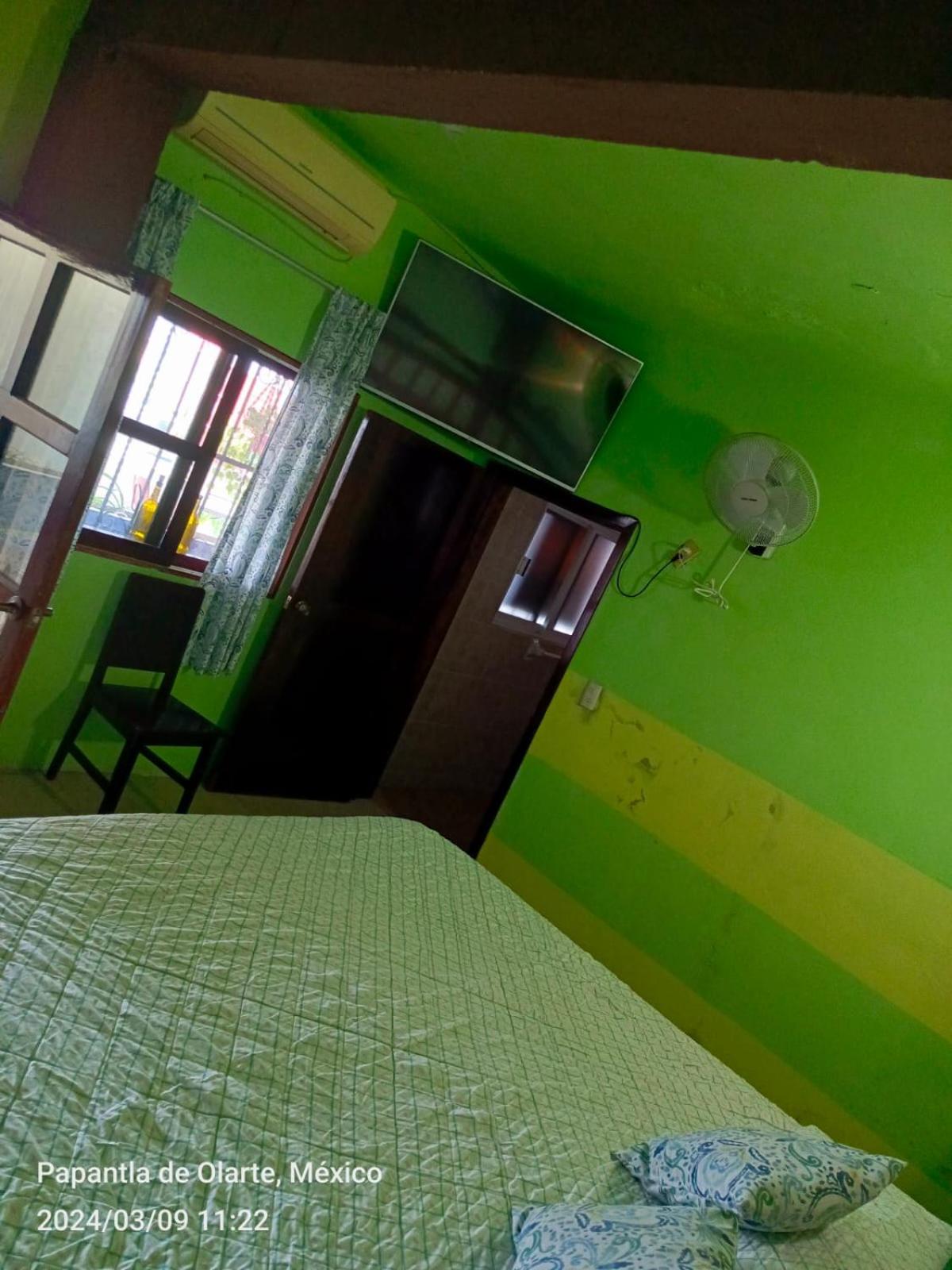 Deluxe Room (2 Adults + 1 Child) photo 2