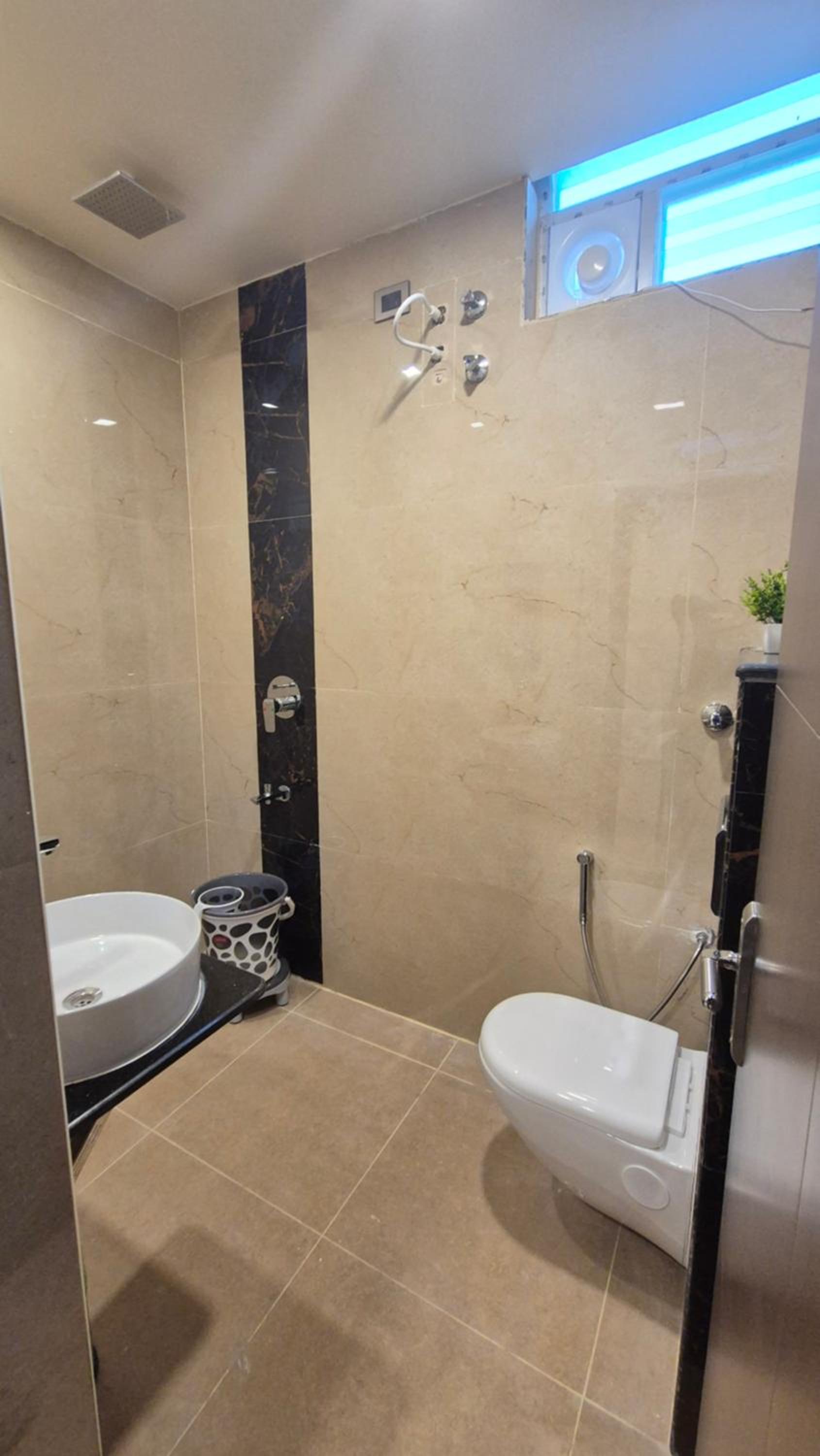 Deluxe King Room - Photo 6