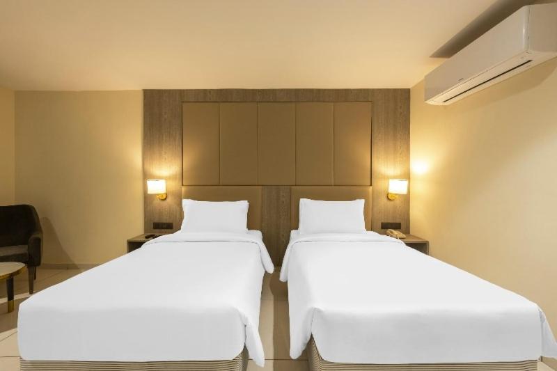 Superior Room (20% Off on Meal Upgrade,20 % Discount on Laundry and Complimentary Welcome Drink on arrival) Superior Room (20% Off on Meal Upgrade,20 % Discount on Laundry and Complimentary Welcome Drink on arrival)