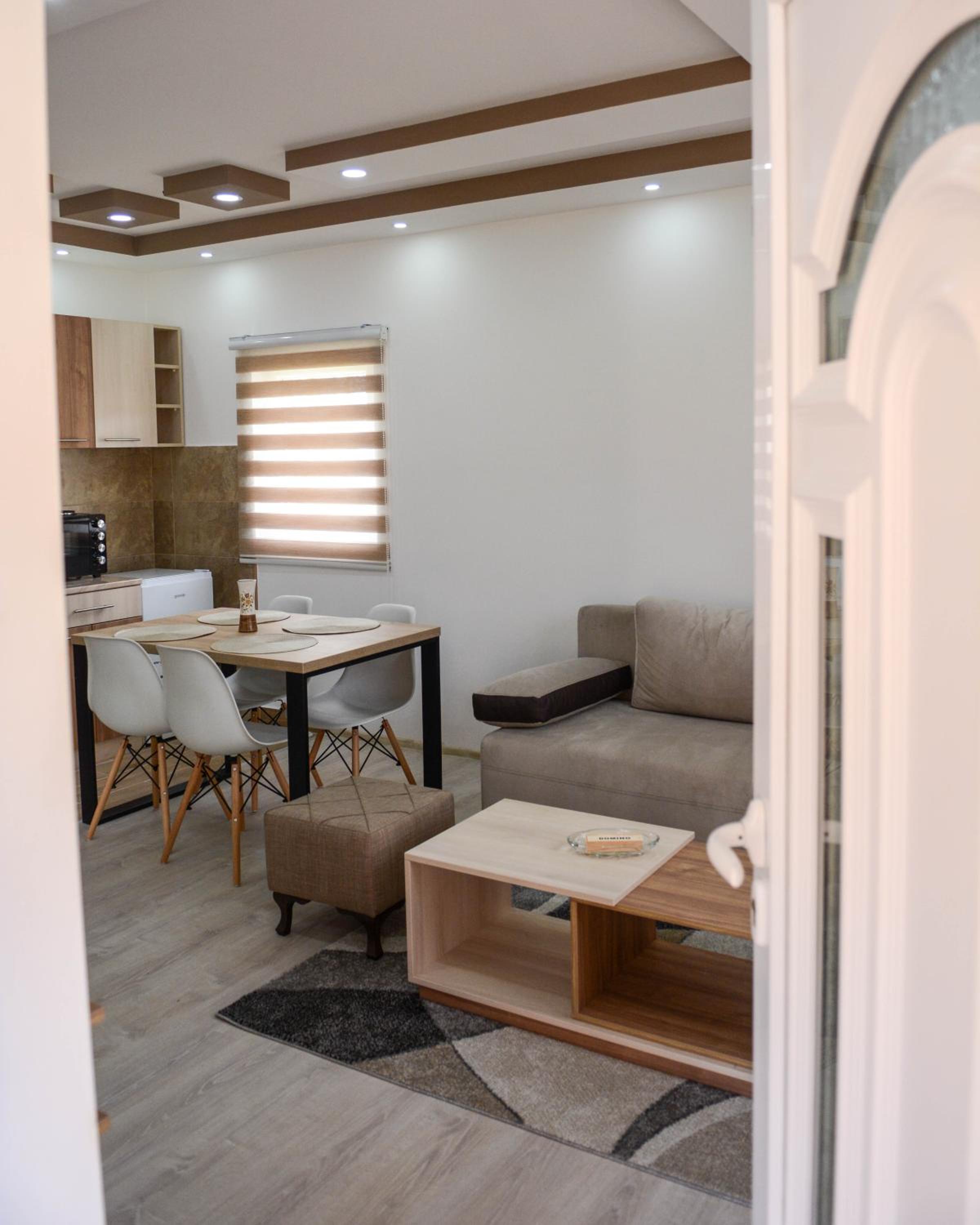 One-Bedroom House photo 1