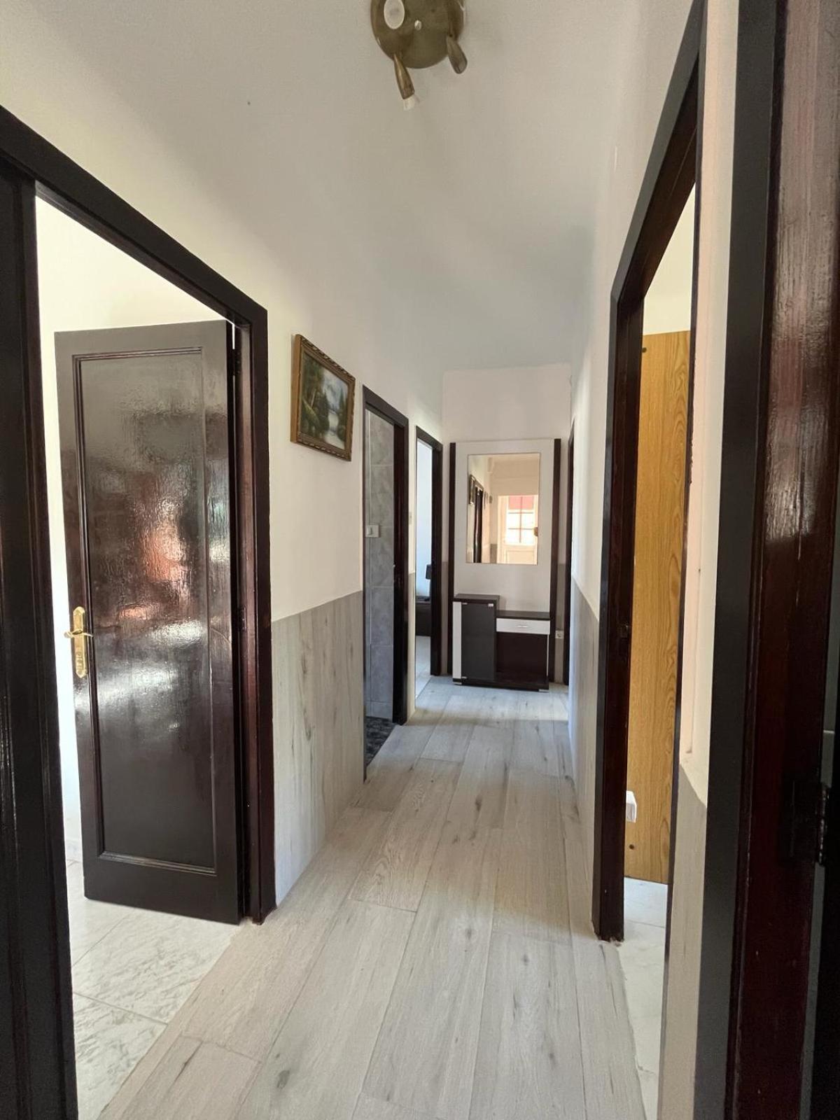 Three-Bedroom House photo 3