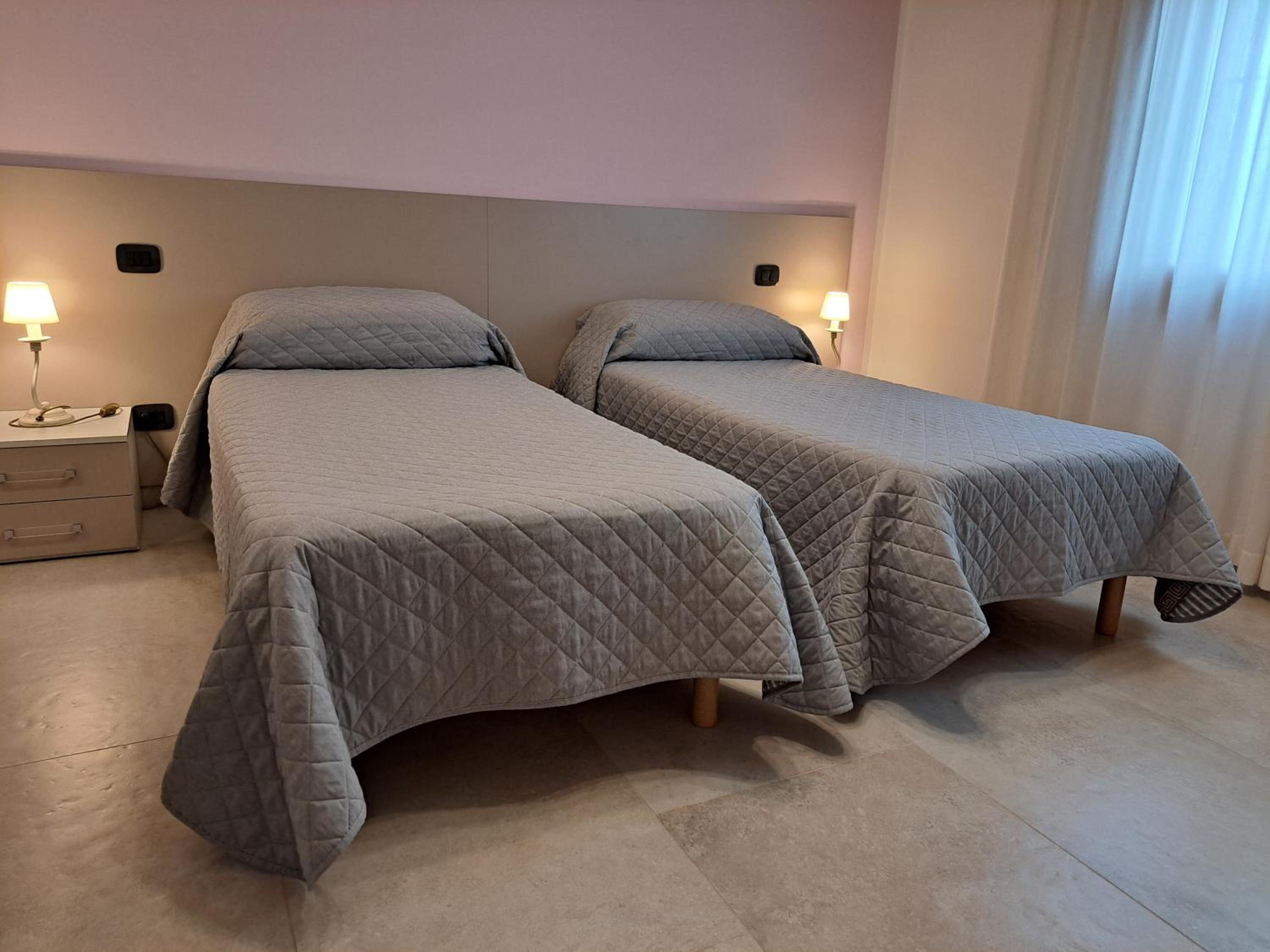 Double or Twin Room - Disability Access - Photo 7