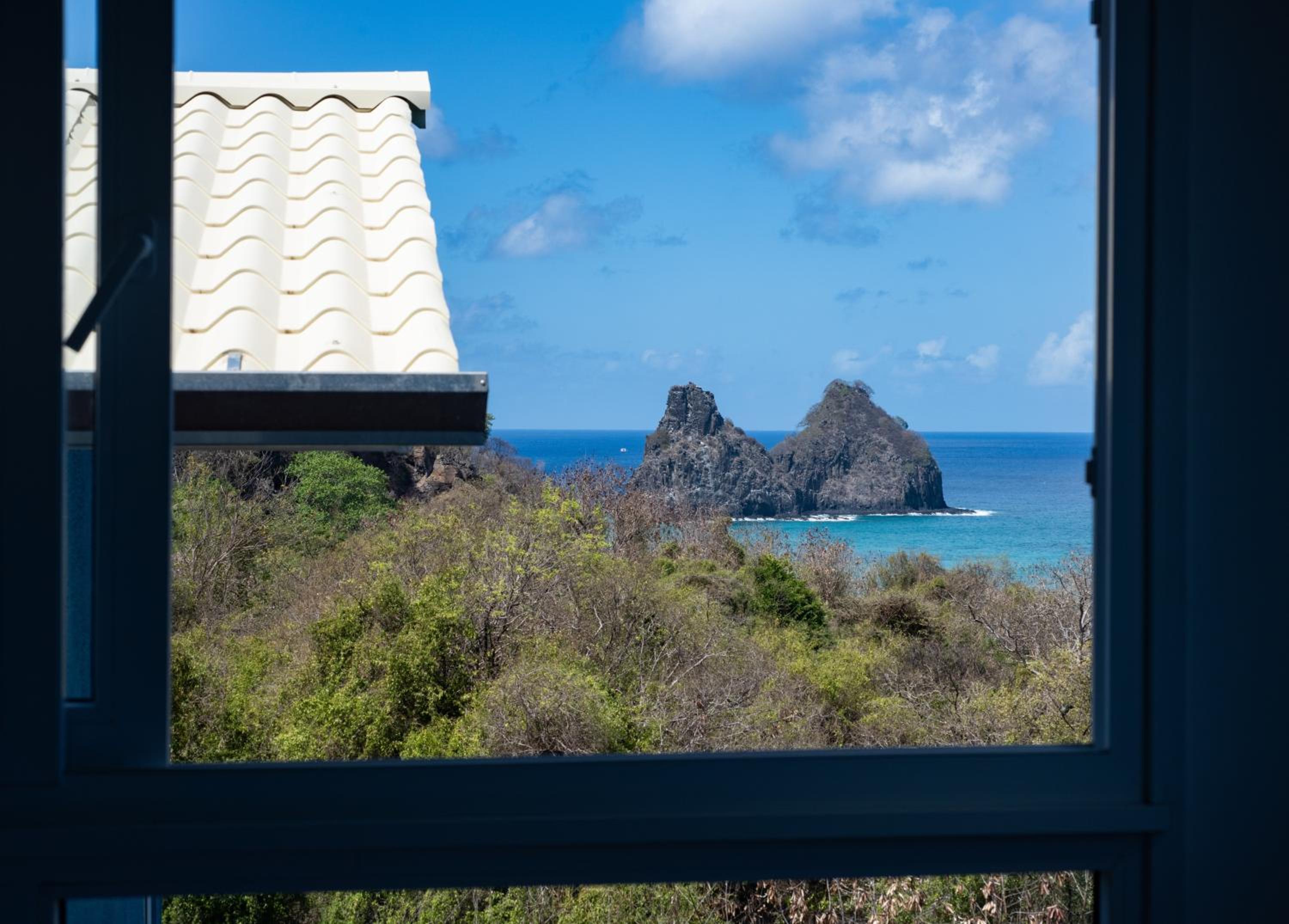 Deluxe Suite with Sea View photo 3