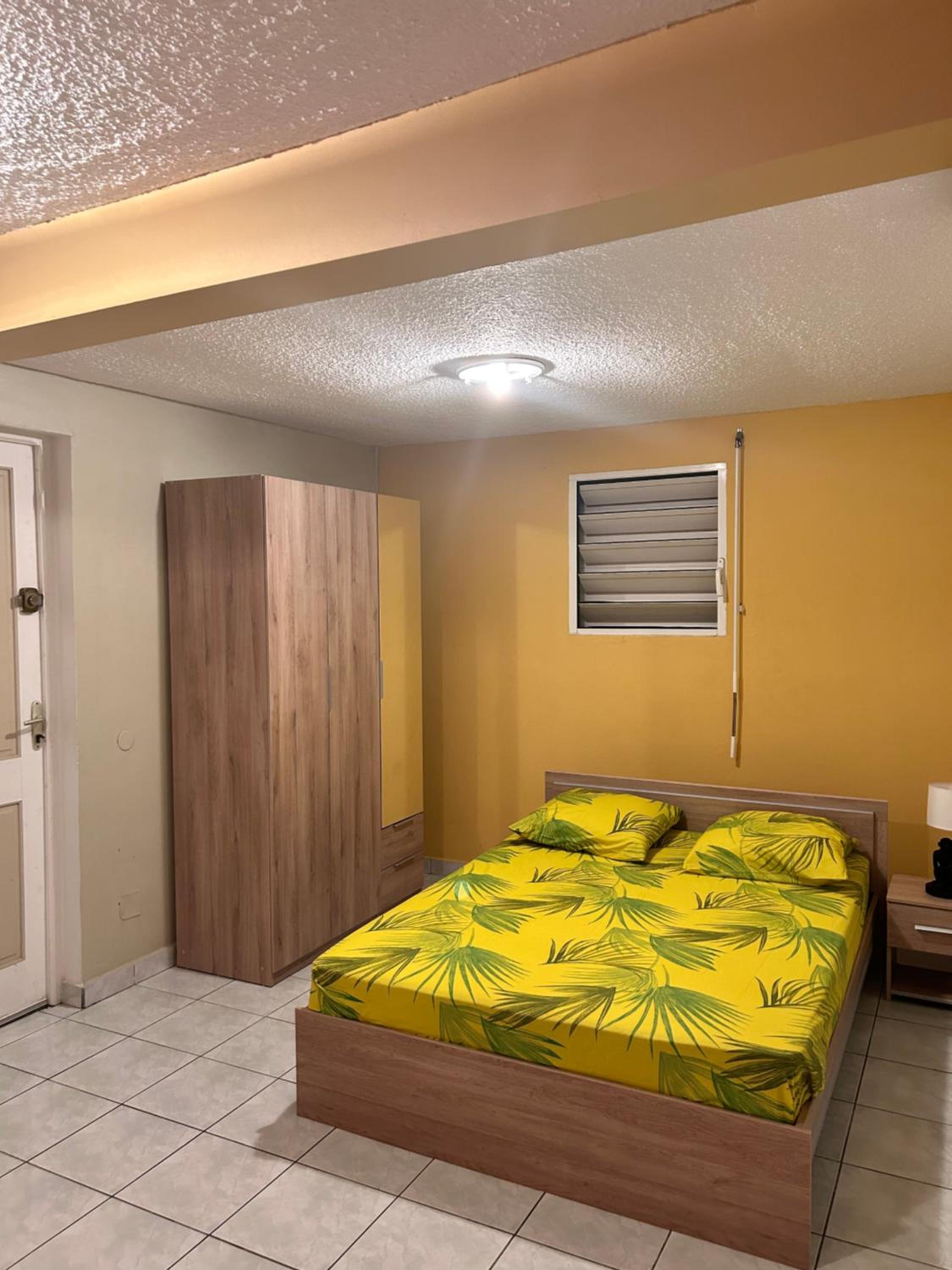 One-Bedroom House photo 1