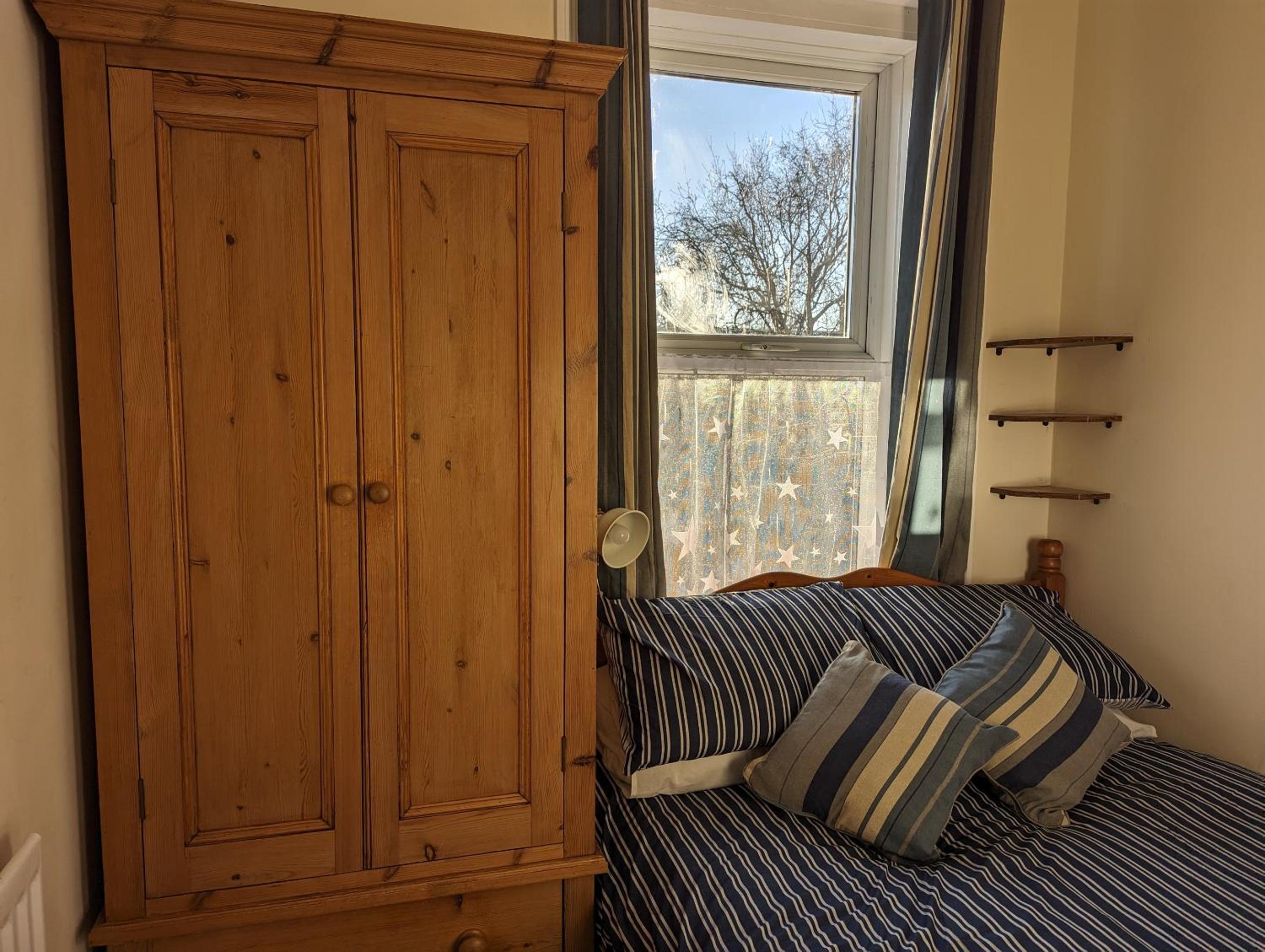 Economy Double Room photo 3
