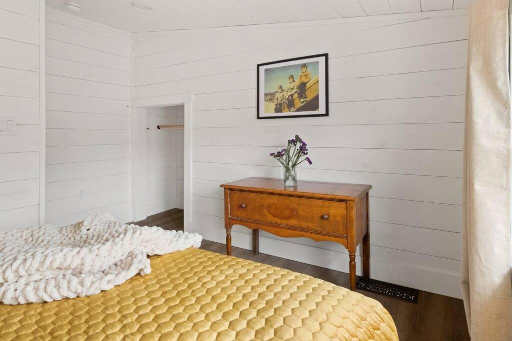 Four-Bedroom House photo 2