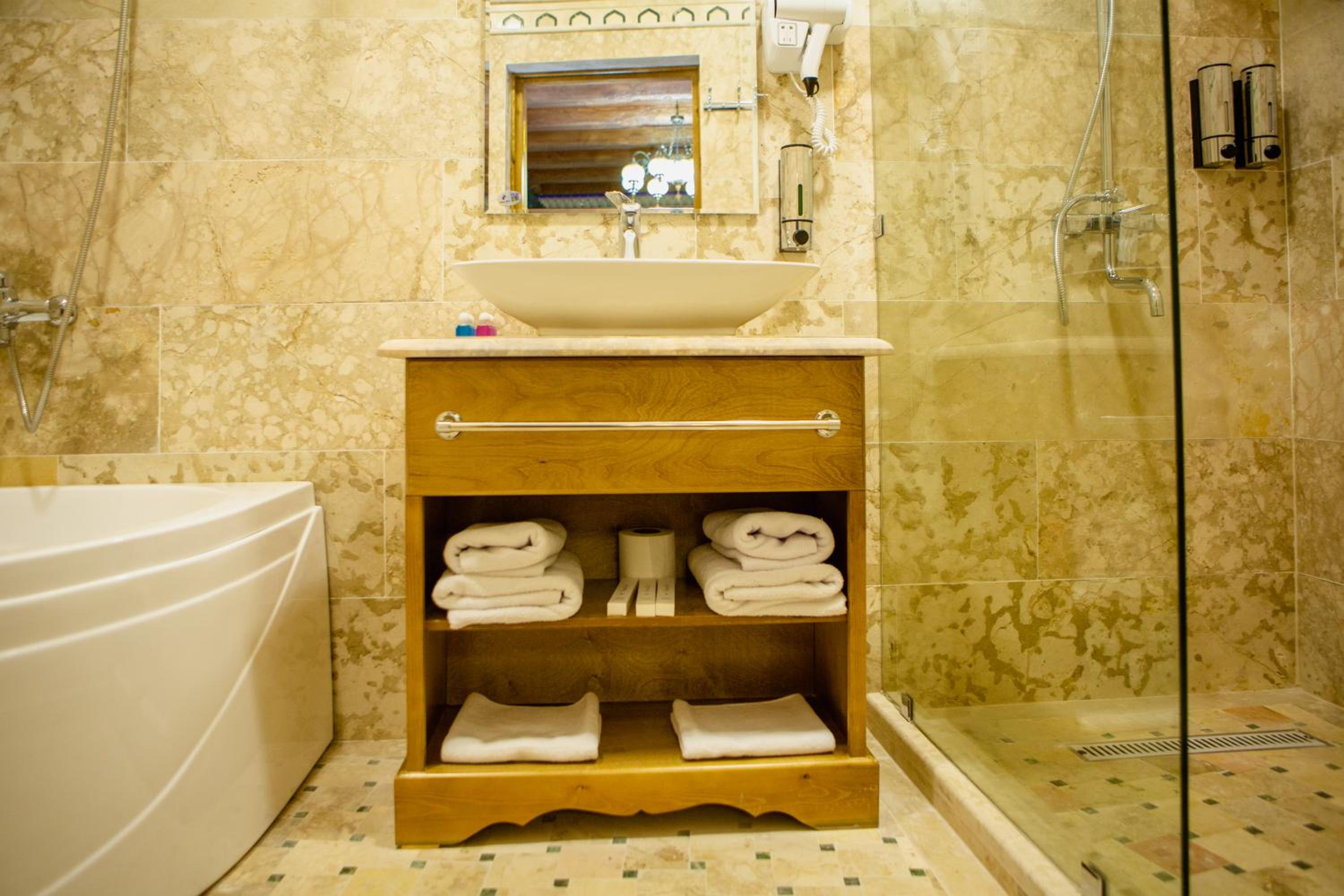Triple Room with Bath photo 2