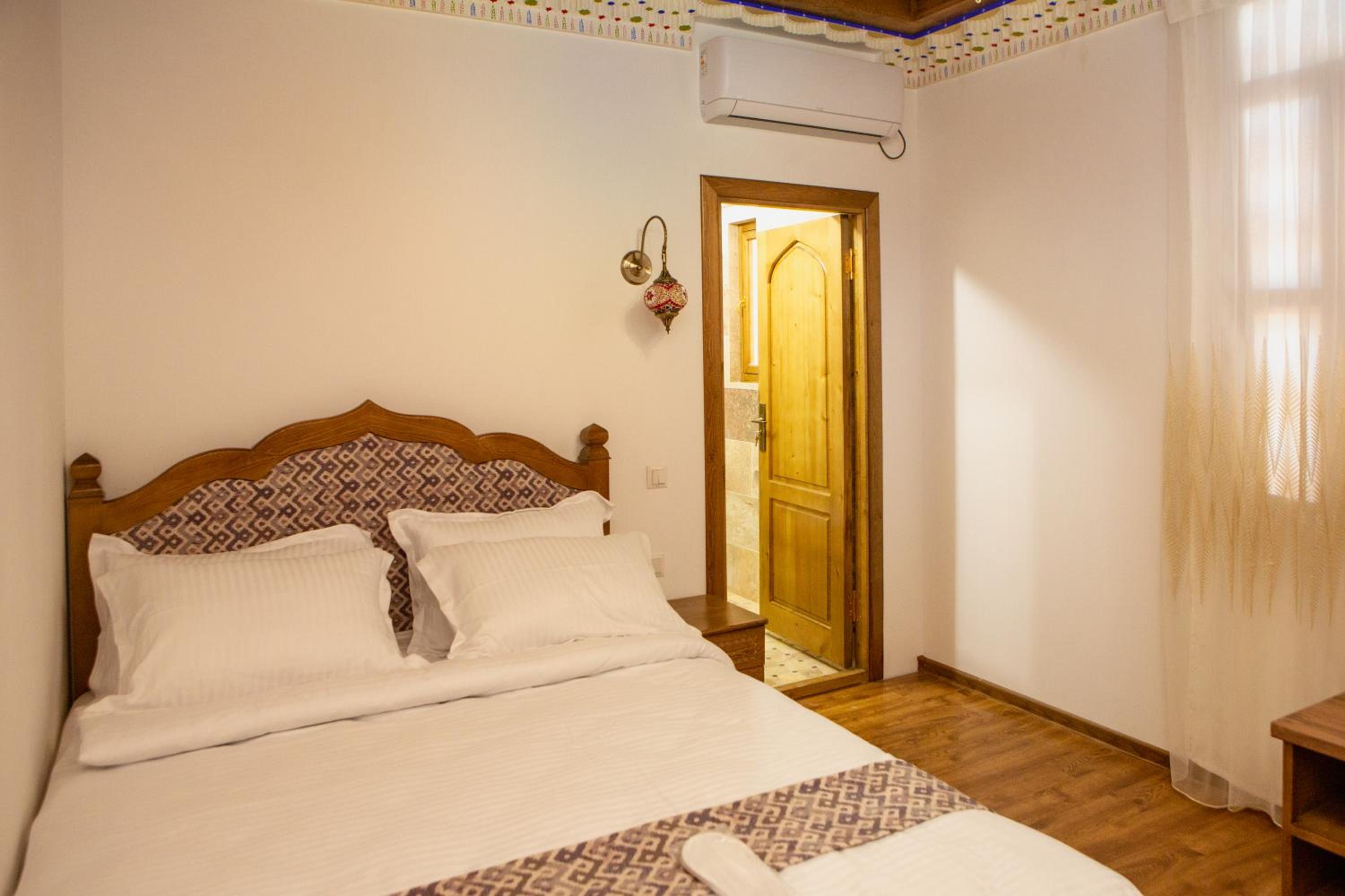 Small Double Room photo 2