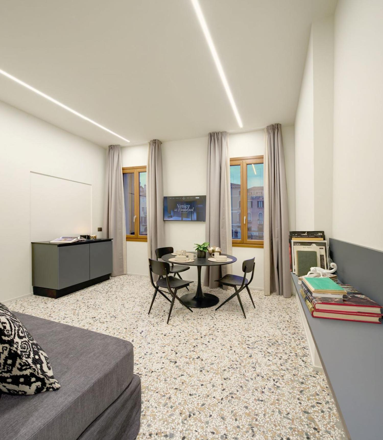 Superior Apartment photo 1
