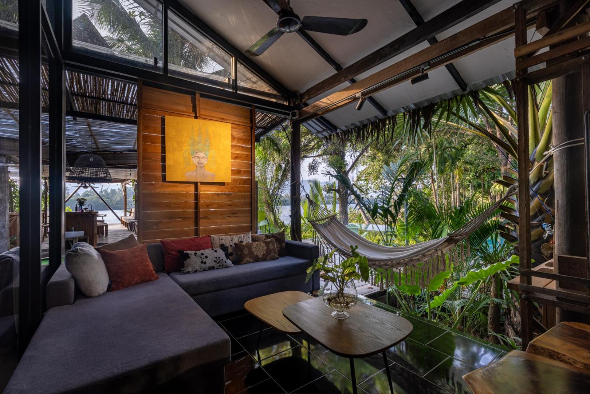 Three-Bedroom Villa photo 2