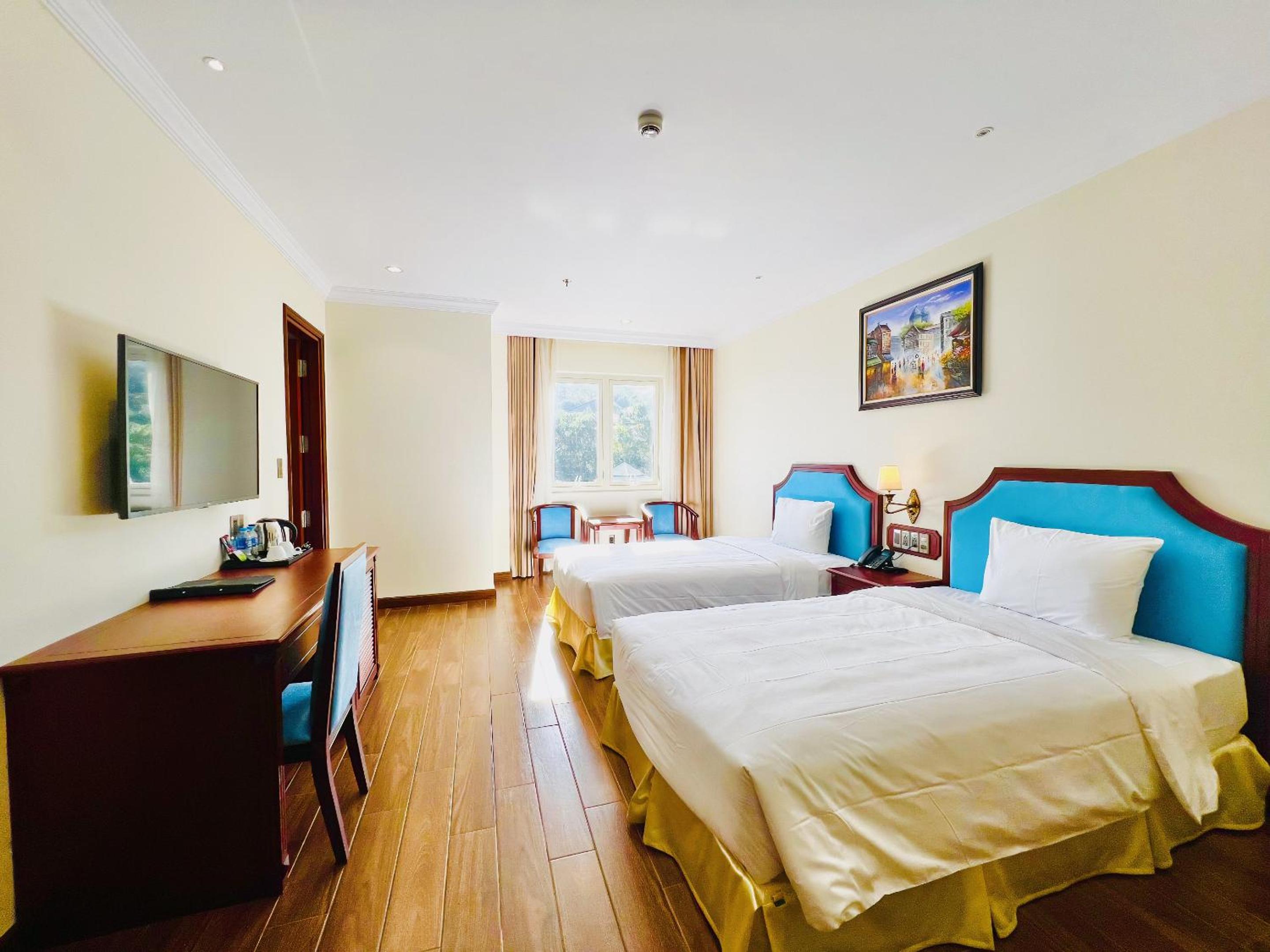 Deluxe Twin Room photo 2