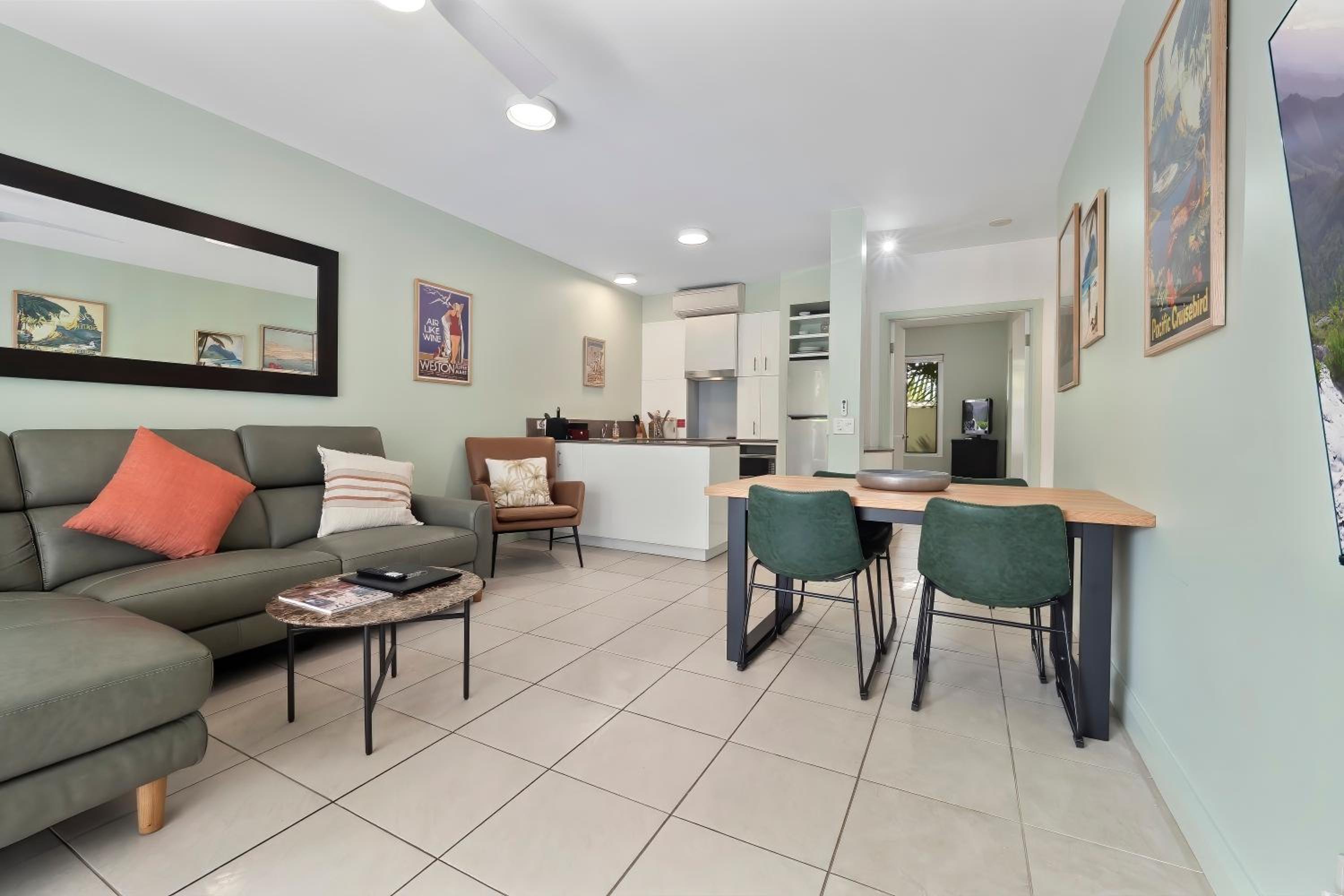 Two Bedroom Pool Access Apartment #3313-4