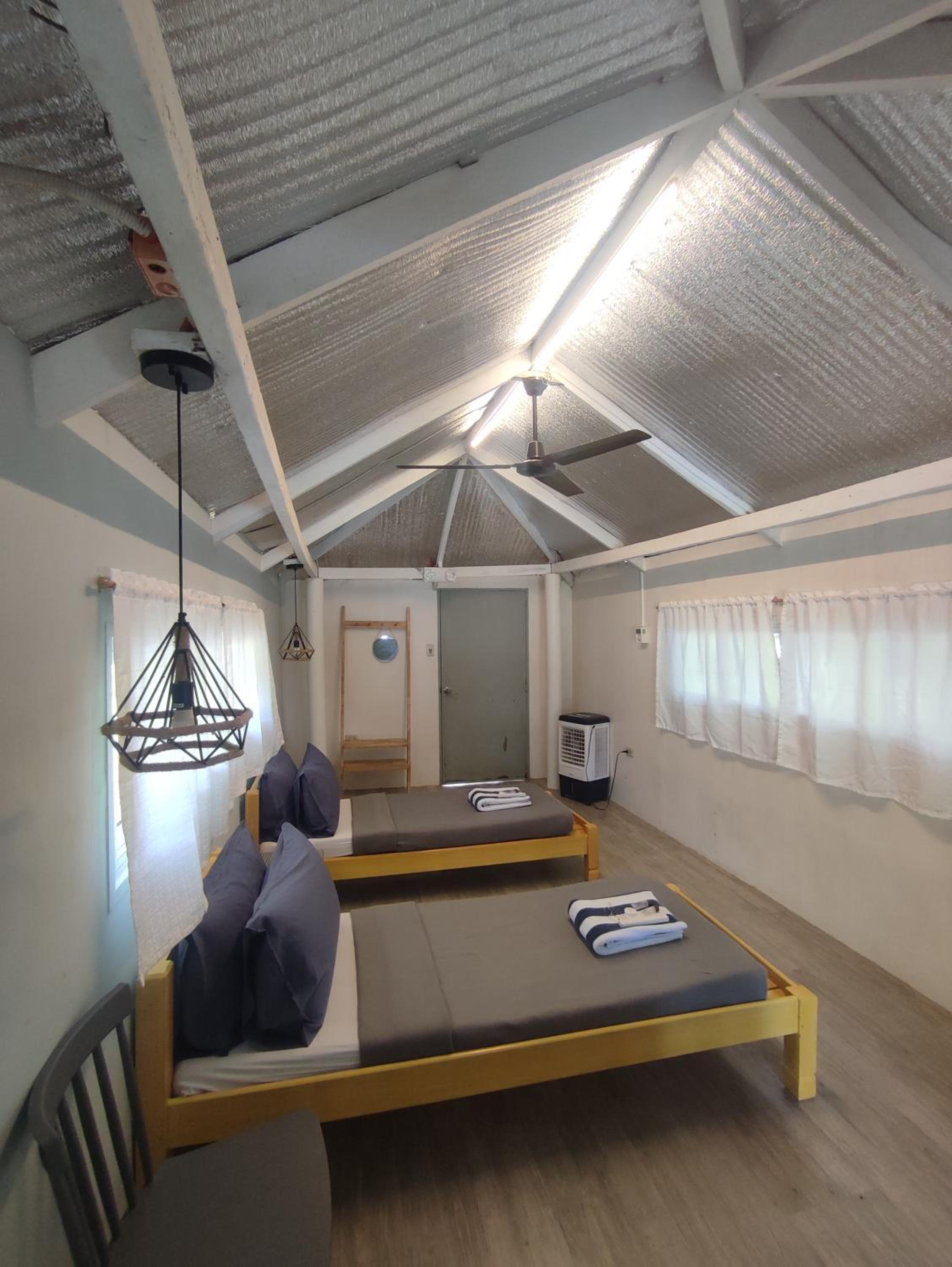 Quadruple Room with Lake View photo 3