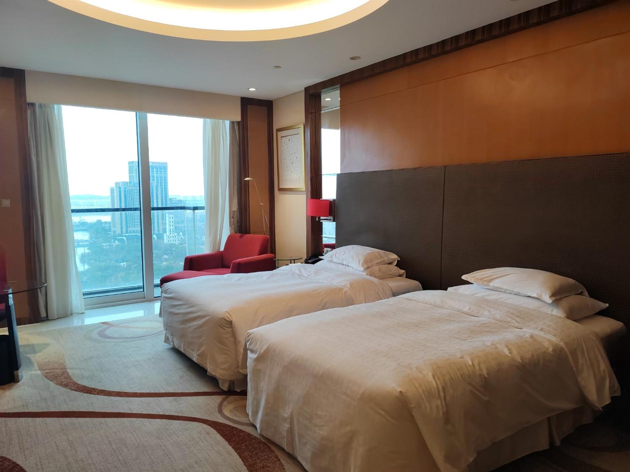 Deluxe Sea View Twin Room