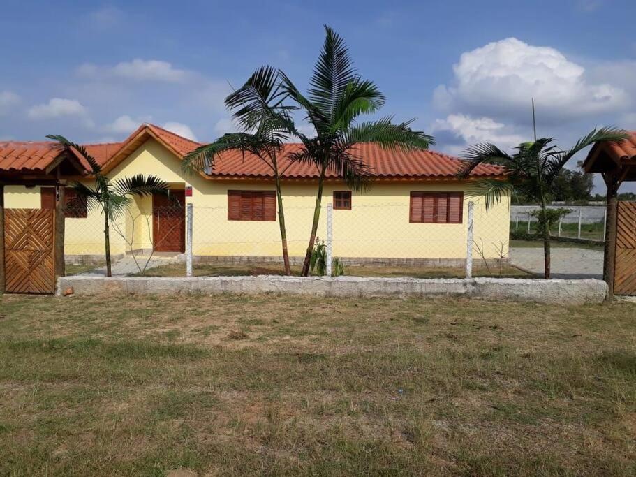 Four-Bedroom House photo 3