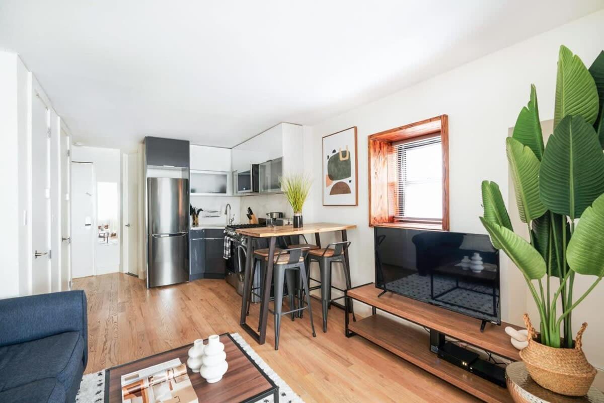 Apartment photo 2