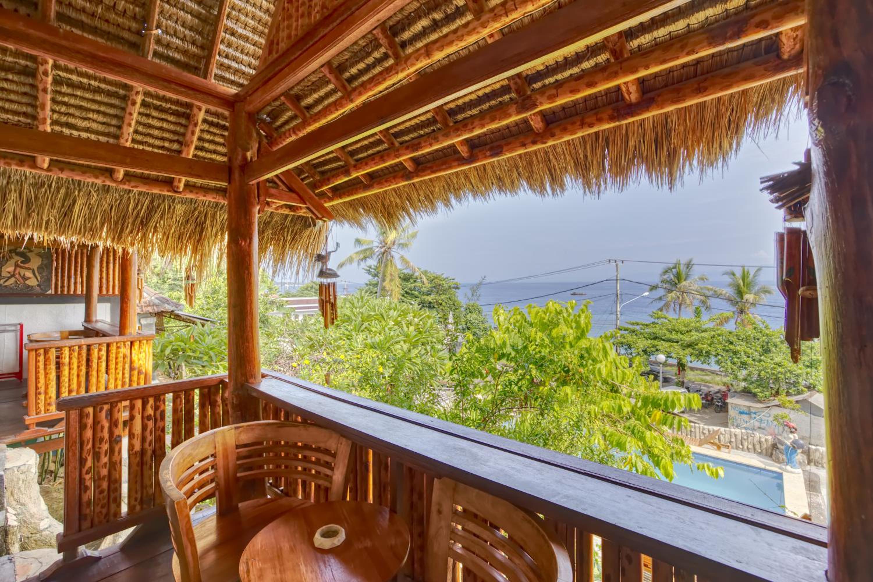 Double Room with Pool View - Photo 17