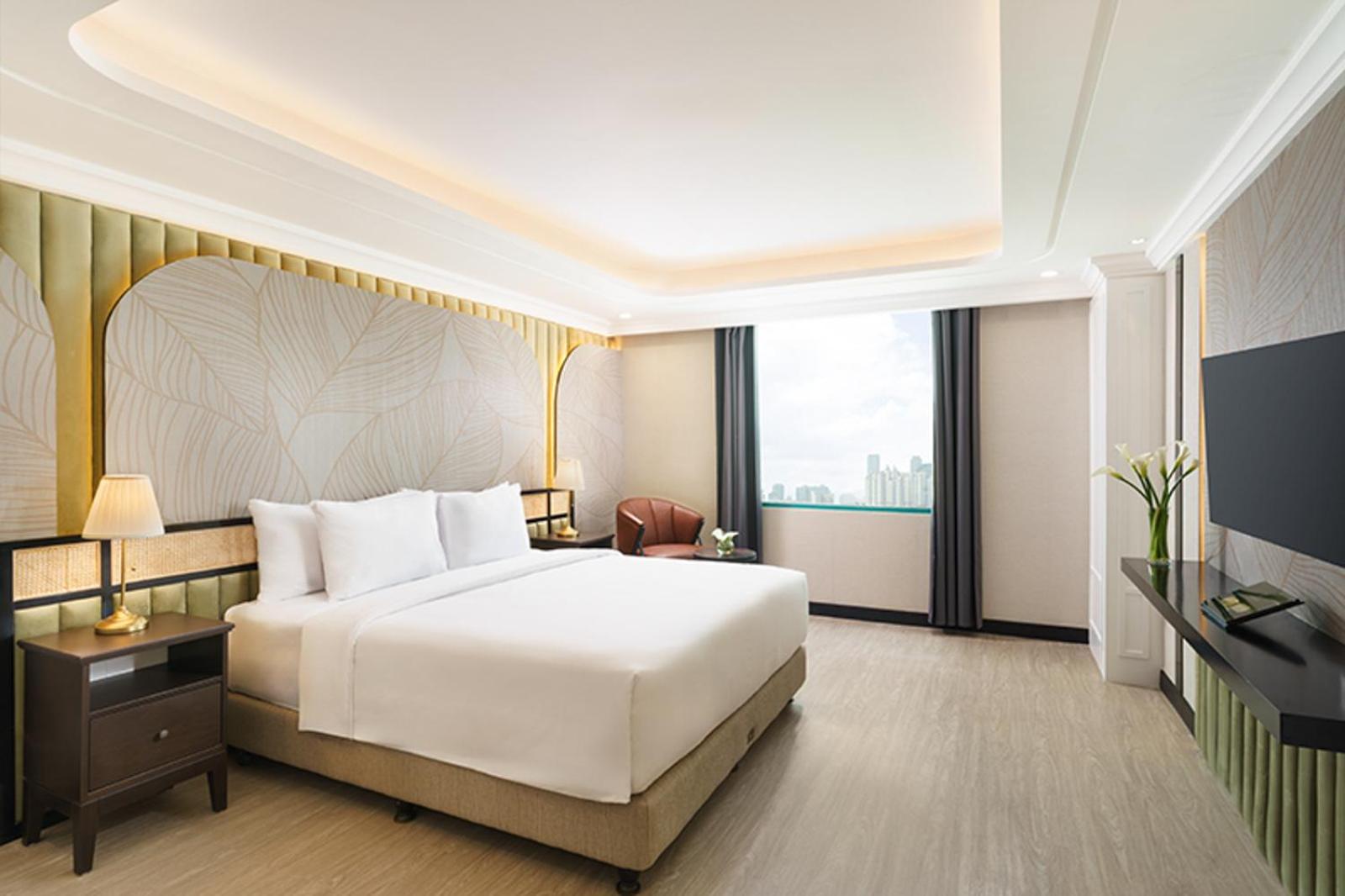 Deluxe Queen Room - Photo 4