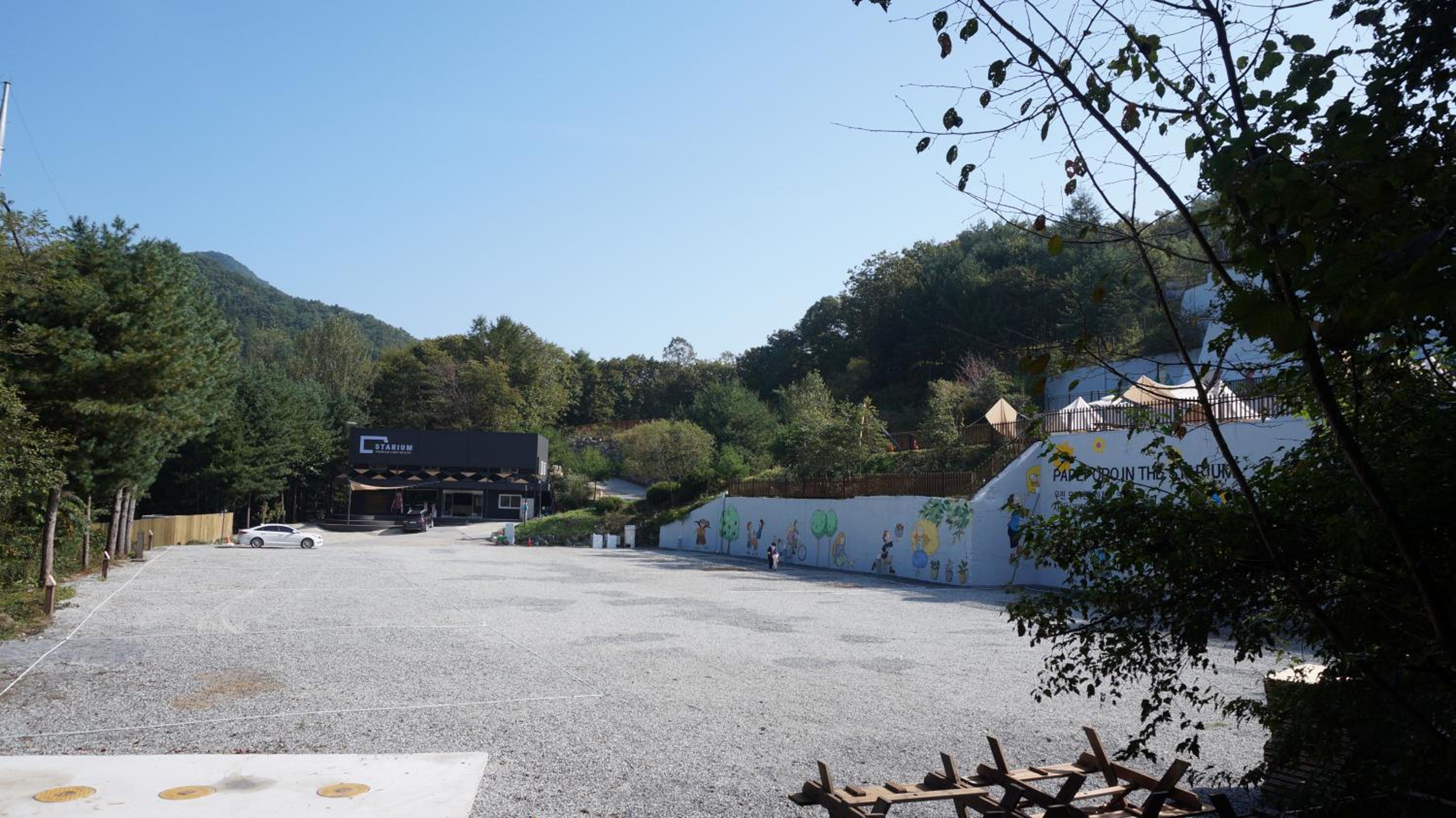 Auto camping empty site (10m x 10m) photo 1