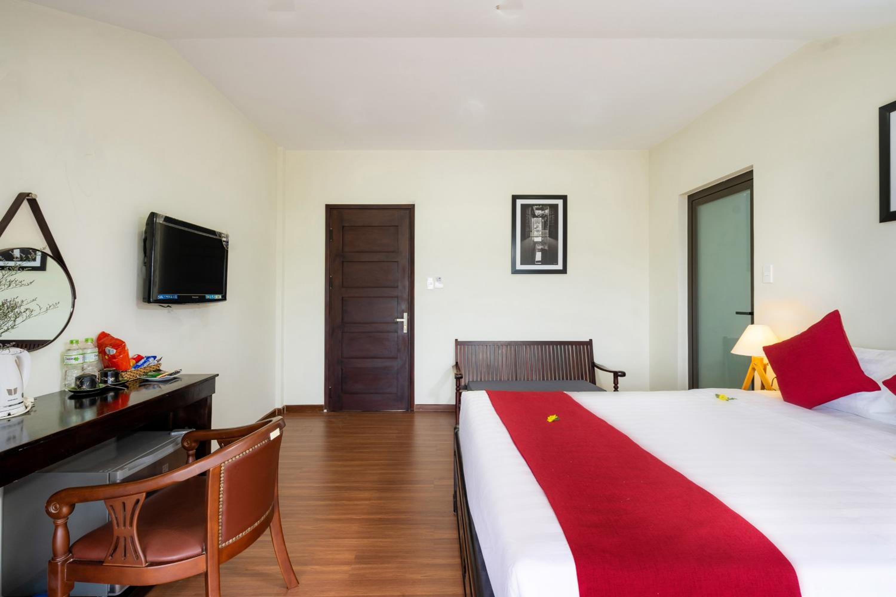 Deluxe Double or Twin Room with Garden View - Photo 7