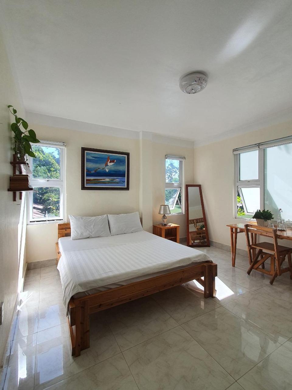 King Room with Lake View