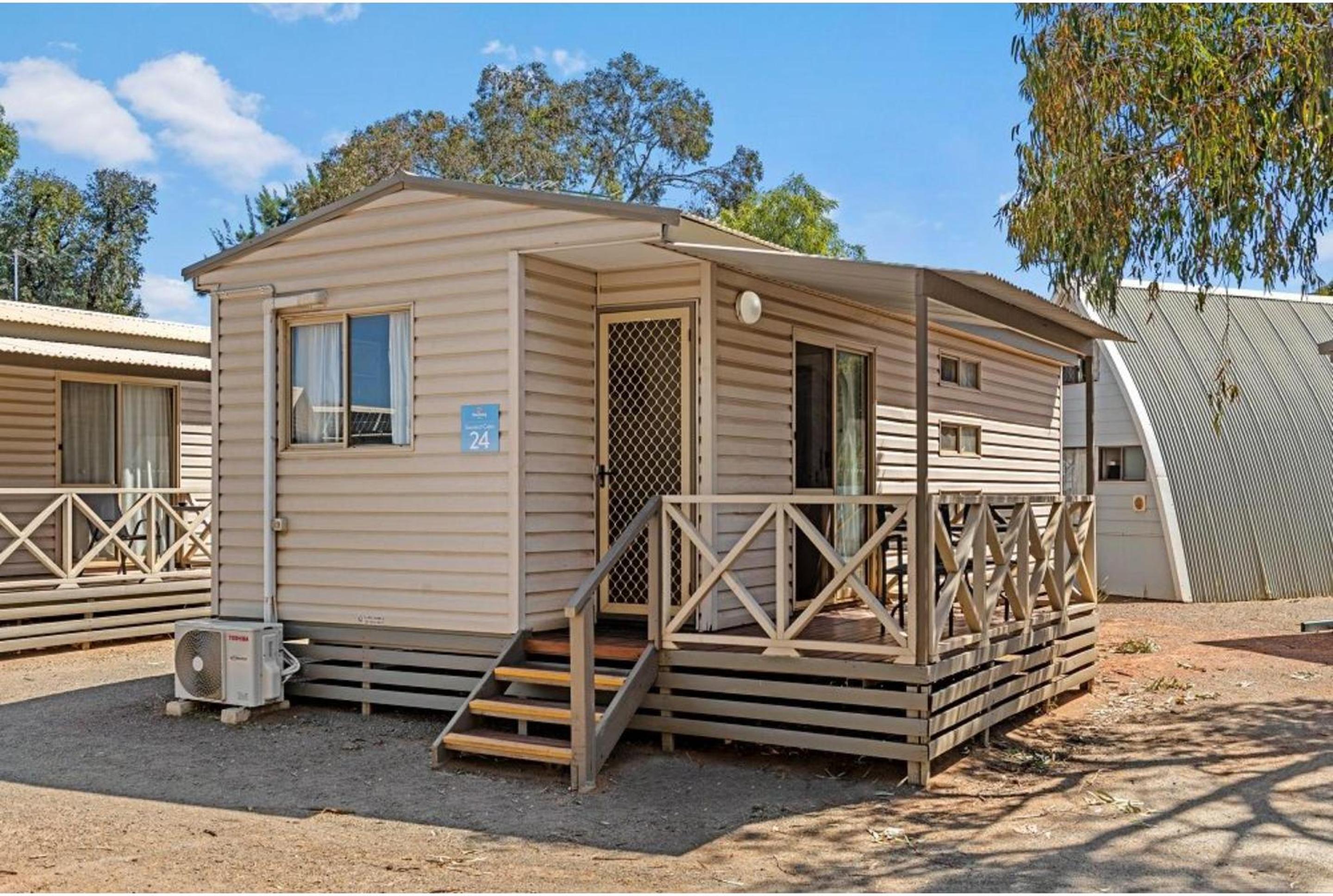 Standard 1 Bedroom Cabin - Sleeps 4 photo 2