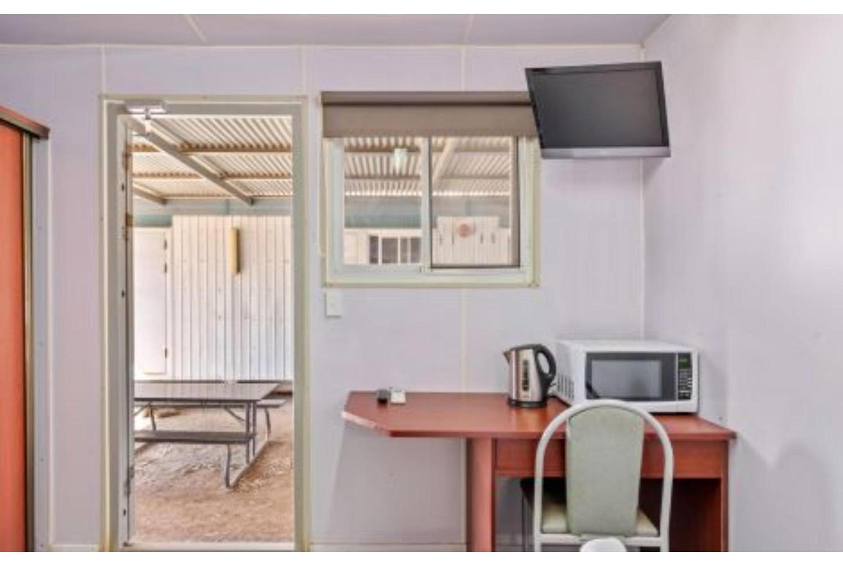 Economy Ensuite Room