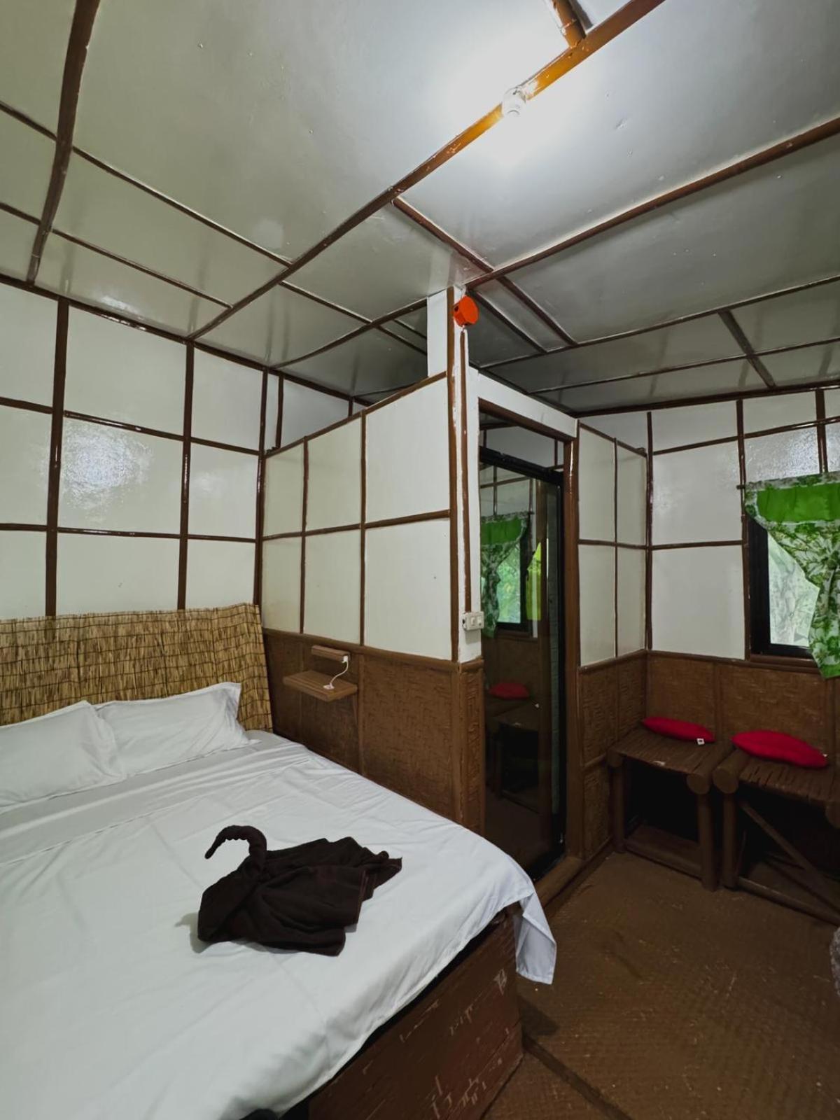 Double Room with Private Bathroom photo 3