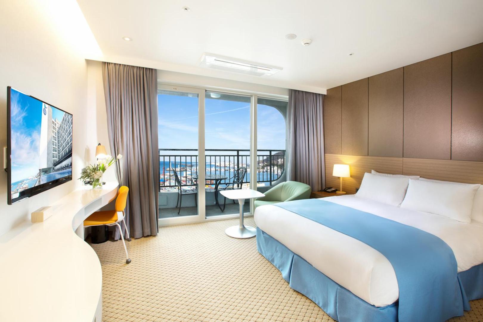 Deluxe Double Room with Ocean View