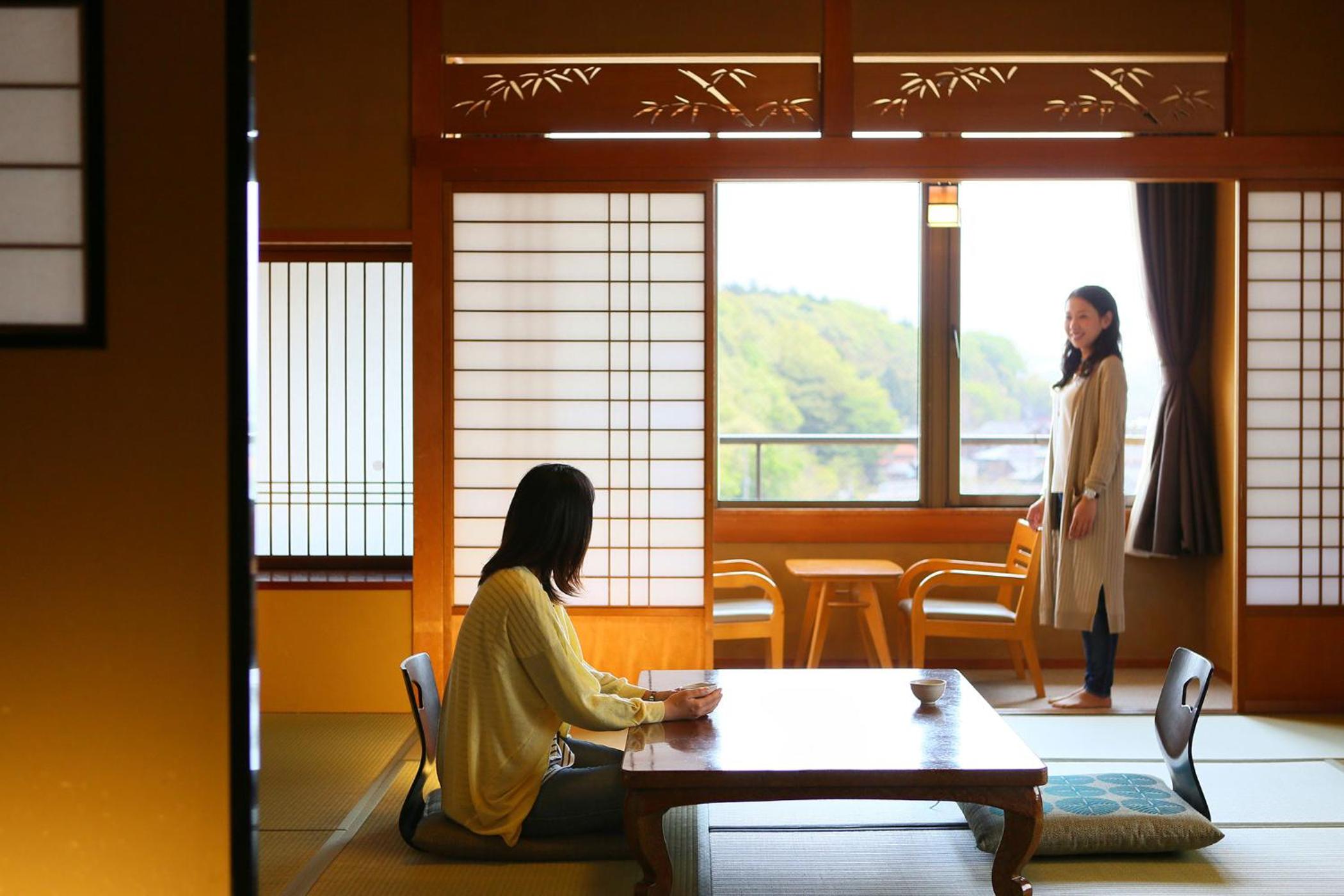 Standard Japanese-Style-Room 38 square yards - Shared Bathroom - Non-Smoking - Photo 2