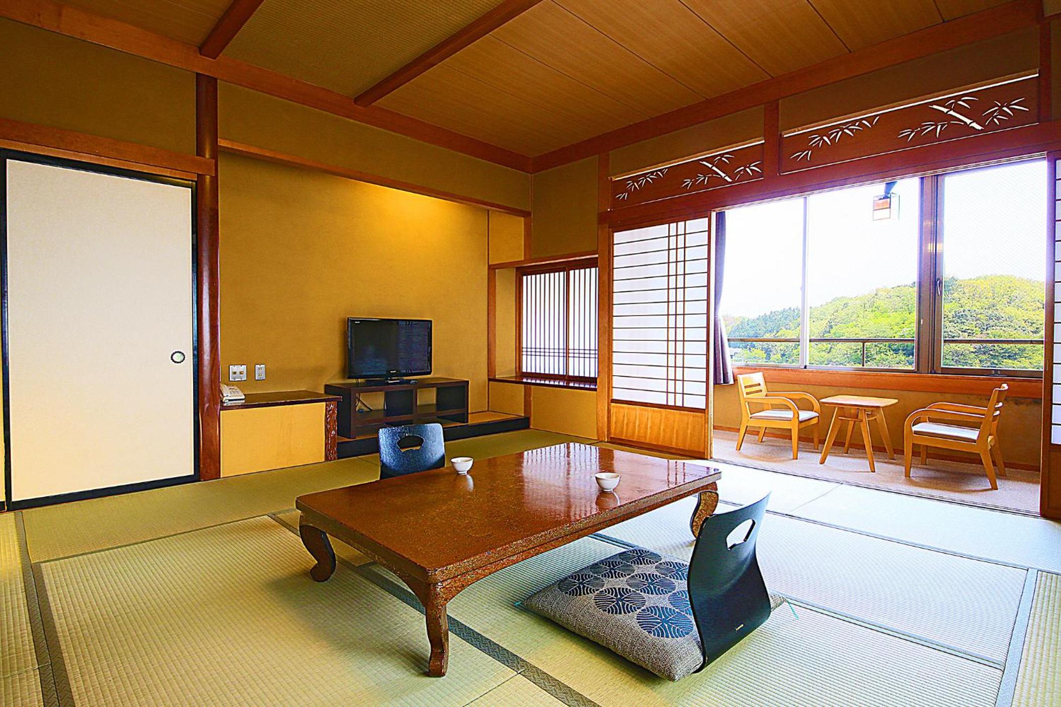 Standard Japanese-Style-Room 38 square yards - Shared Bathroom - Non-Smoking - Photo 1