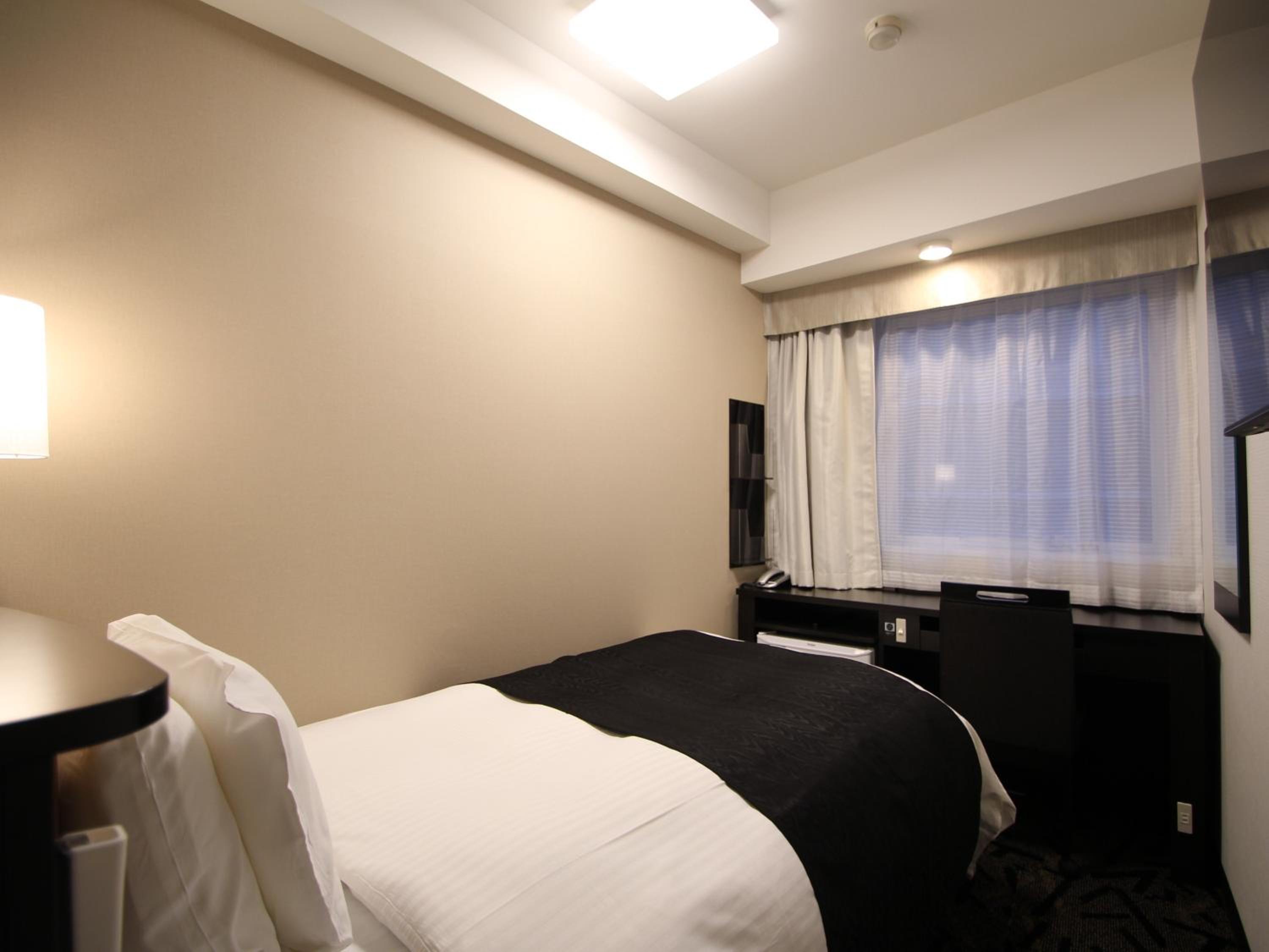 Single Room - Non-Smoking - Photo 1