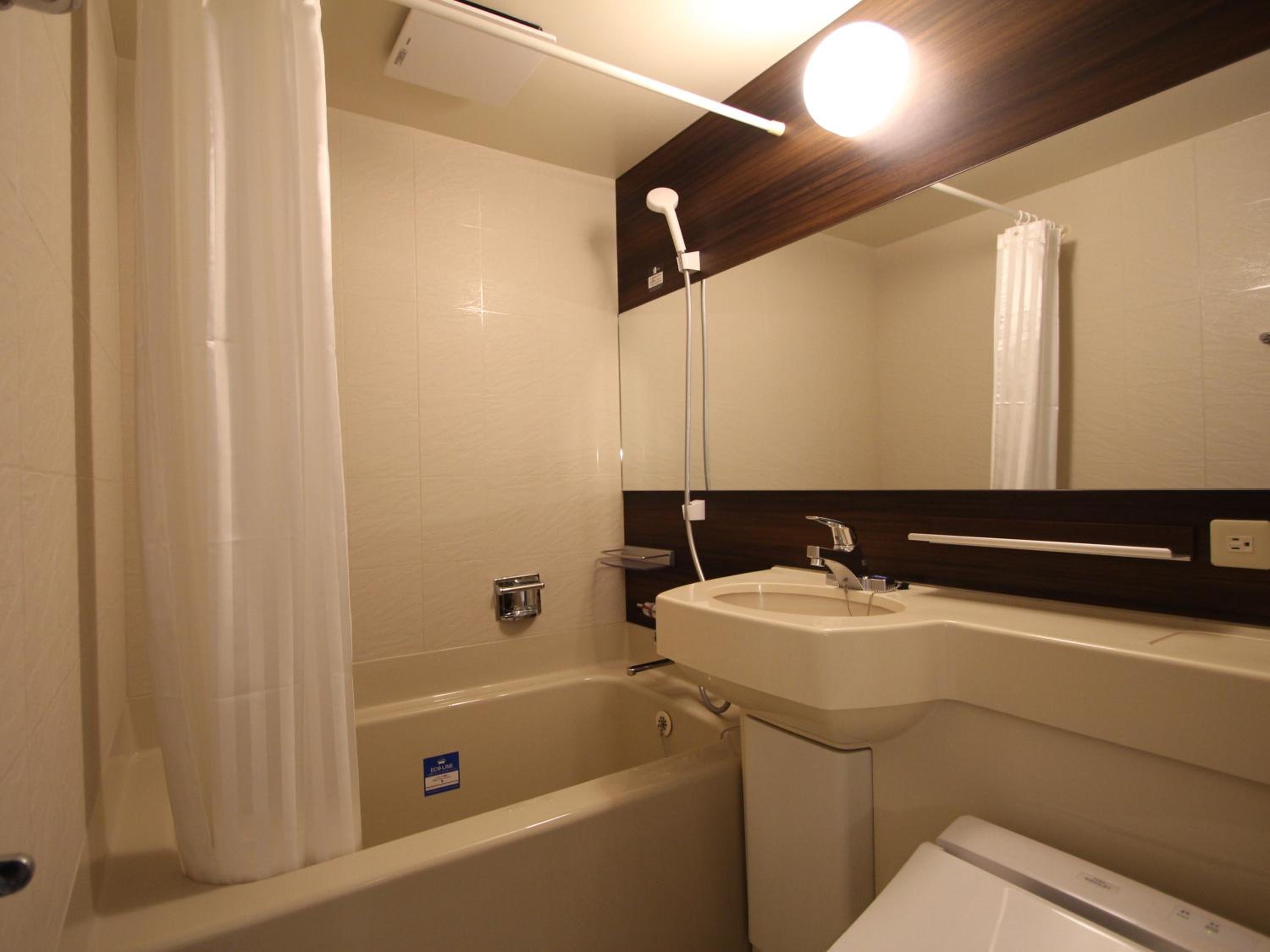Twin Room - Non-Smoking - Photo 17