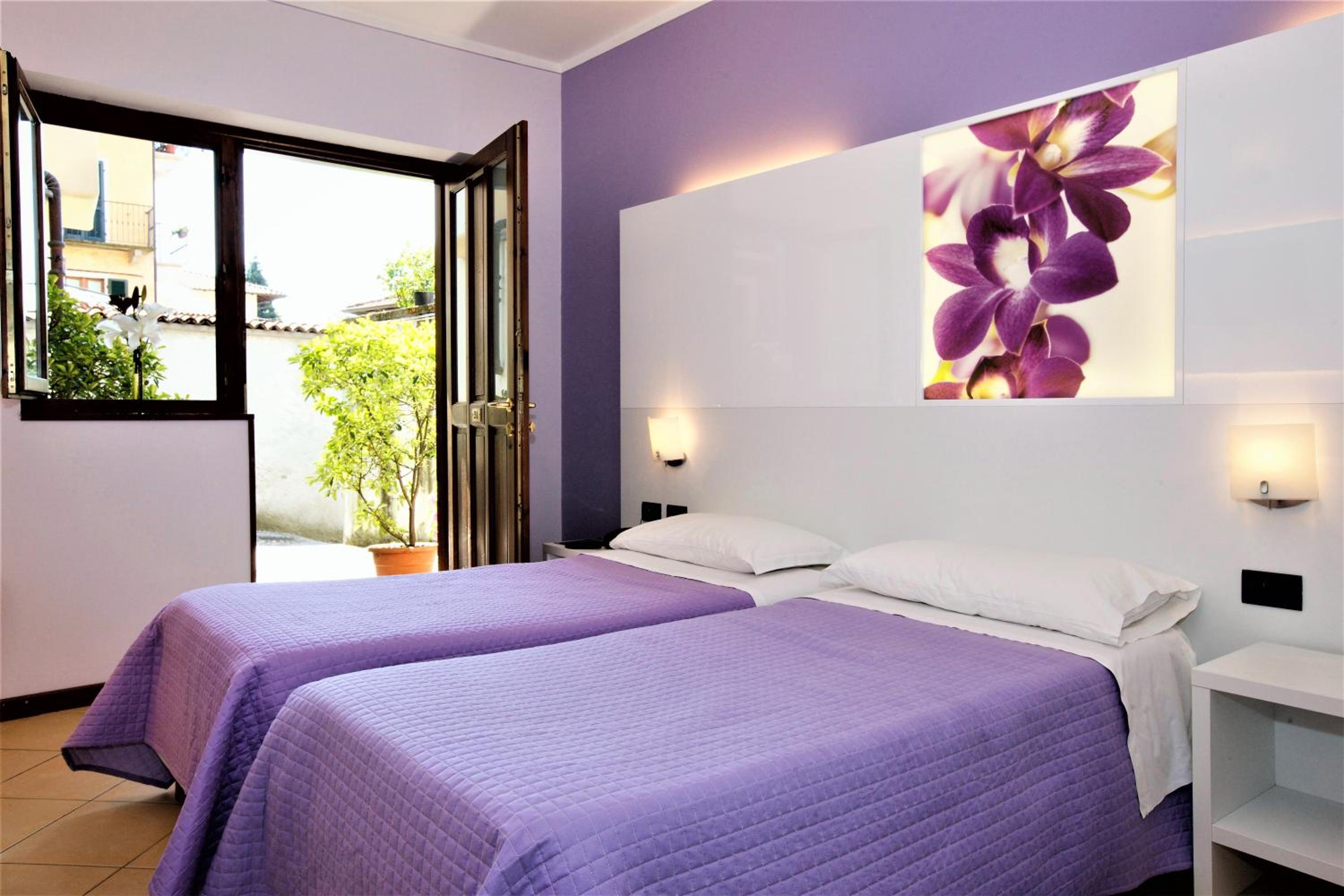 Double or Twin Room - Photo 2