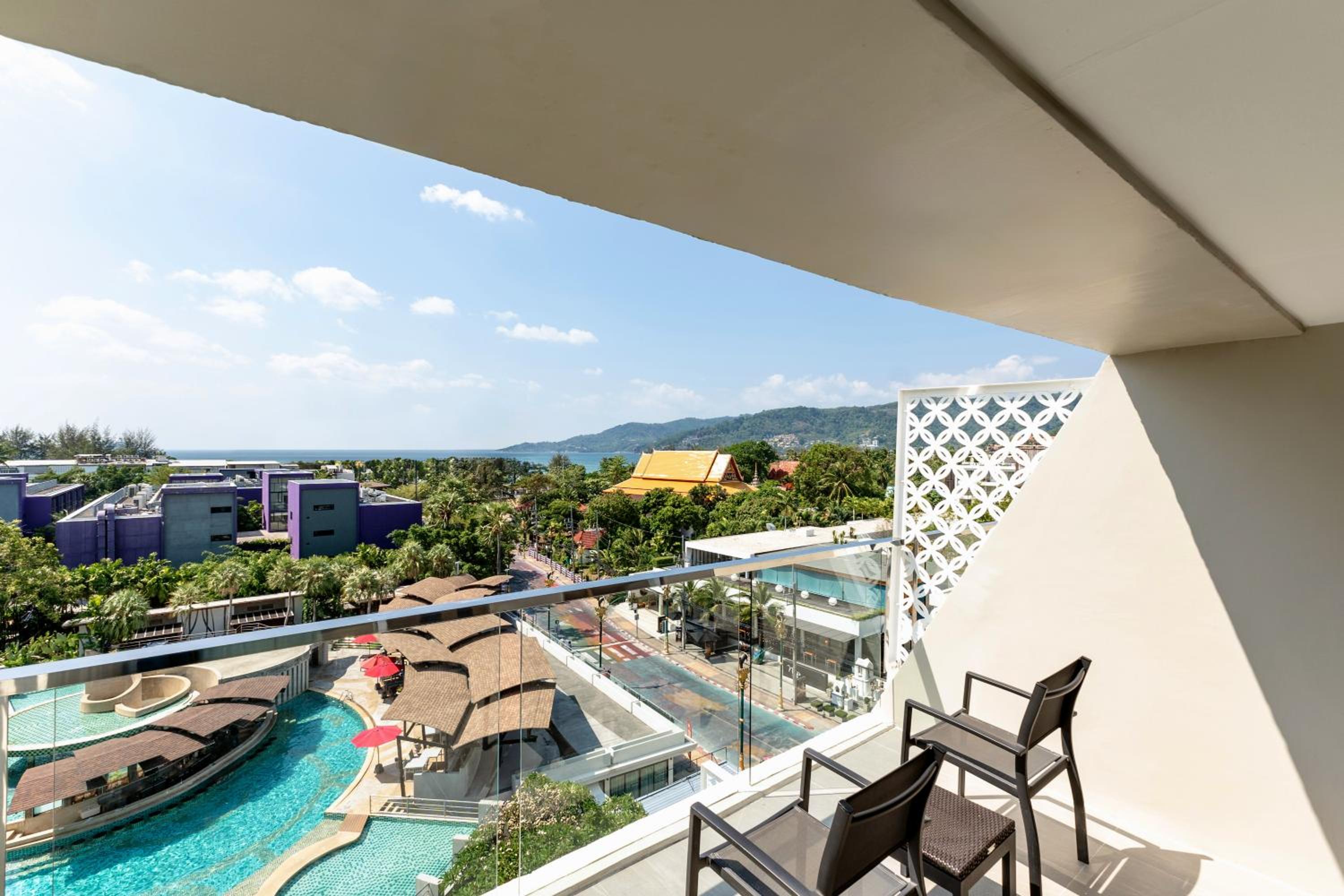 Elite Balcony Seaview - Photo 4